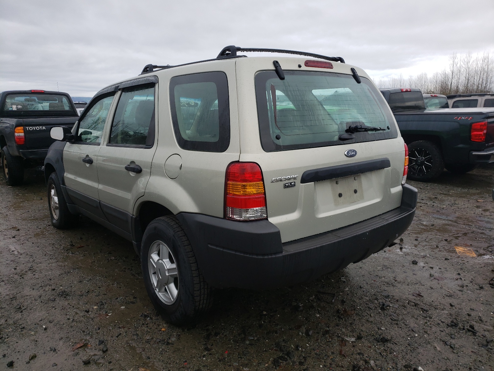 Photo 3 from auction – 2003 FORD ESCAPE XLS with VIN 1FMYU02153KB24055