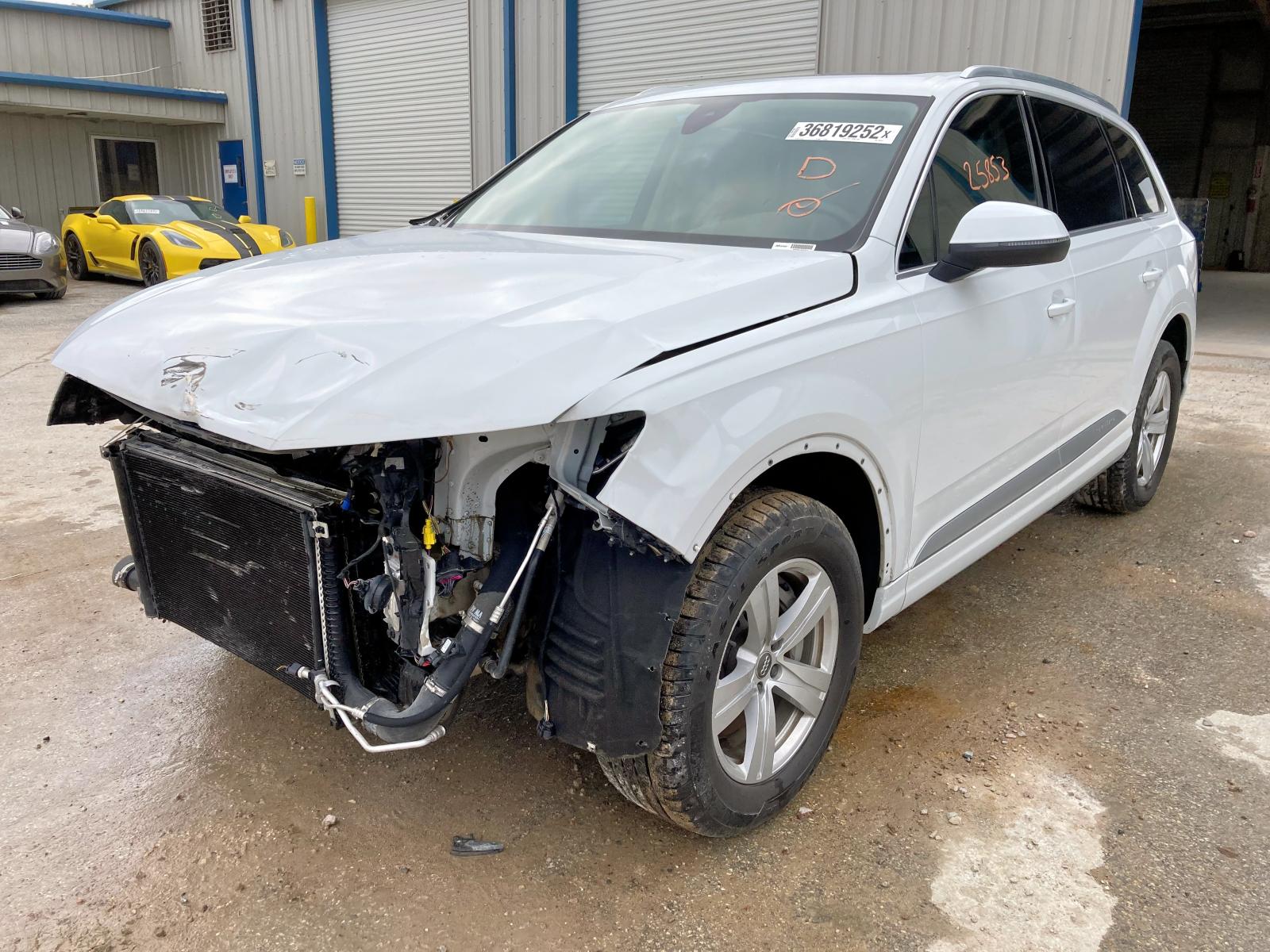 Photo 2 from auction – 2019 AUDI Q7 PREMIUM with VIN WA1LHAF72KD038514