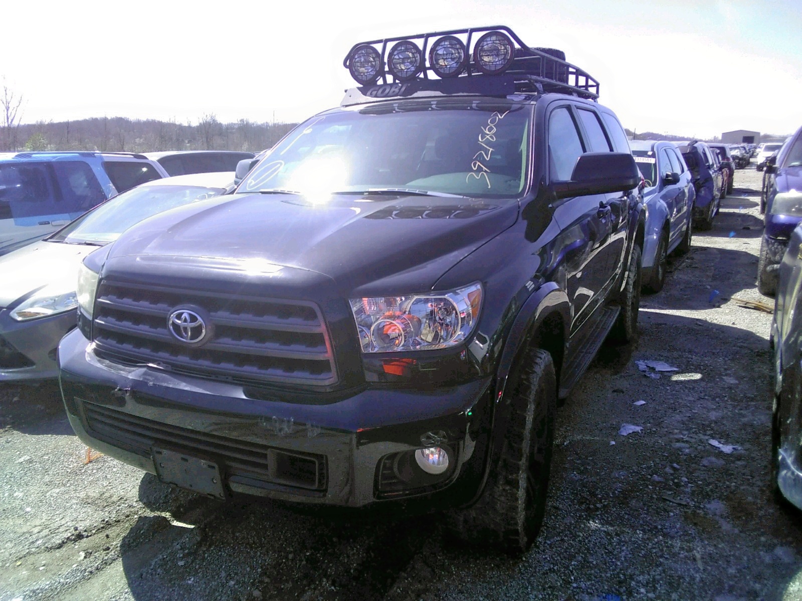 Photo 2 from auction – 2010 TOYOTA SEQUOIA PL with VIN 5TDDY5G15AS029319