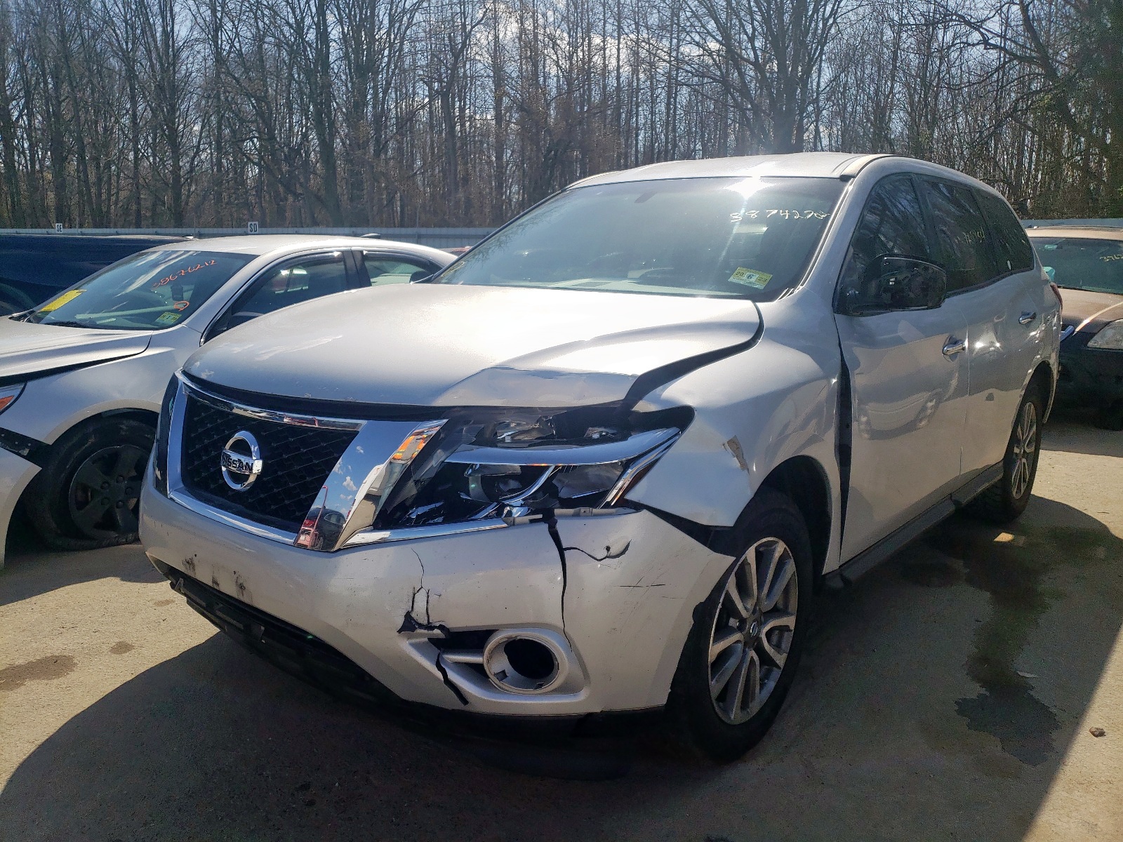 Photo 2 from auction – 2013 NISSAN PATHFINDER with VIN 5N1AR2MM7DC627295