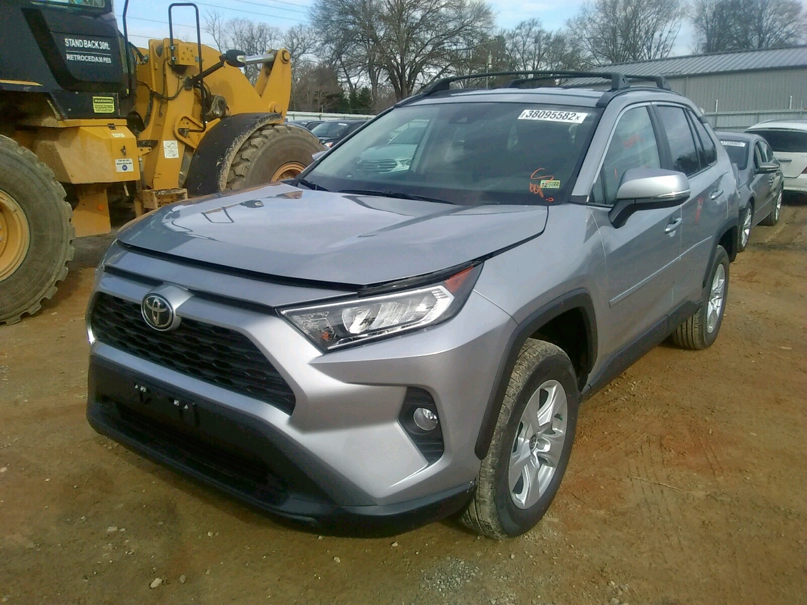 Photo 2 from auction – 2021 TOYOTA RAV4 XLE with VIN 2T3P1RFV5MC249982