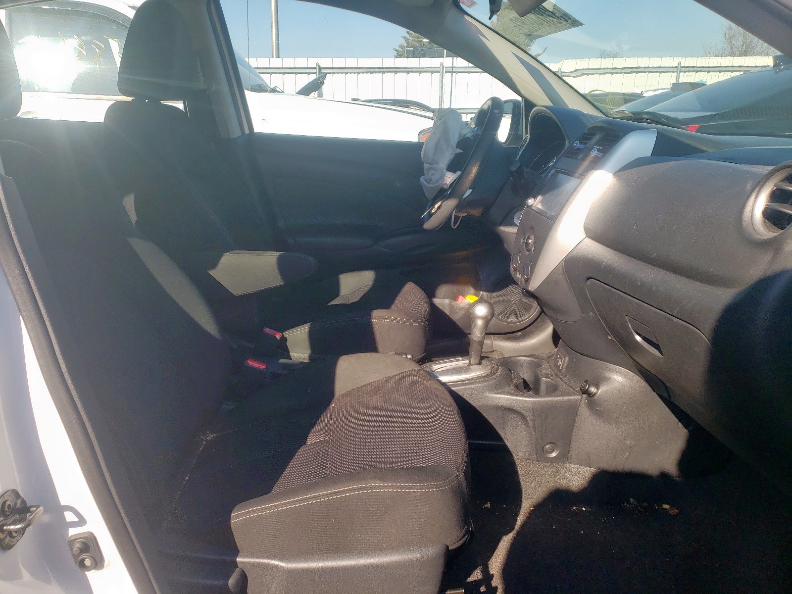 Photo 5 from auction – 2018 NISSAN VERSA S with VIN 3N1CN7AP4JL885135