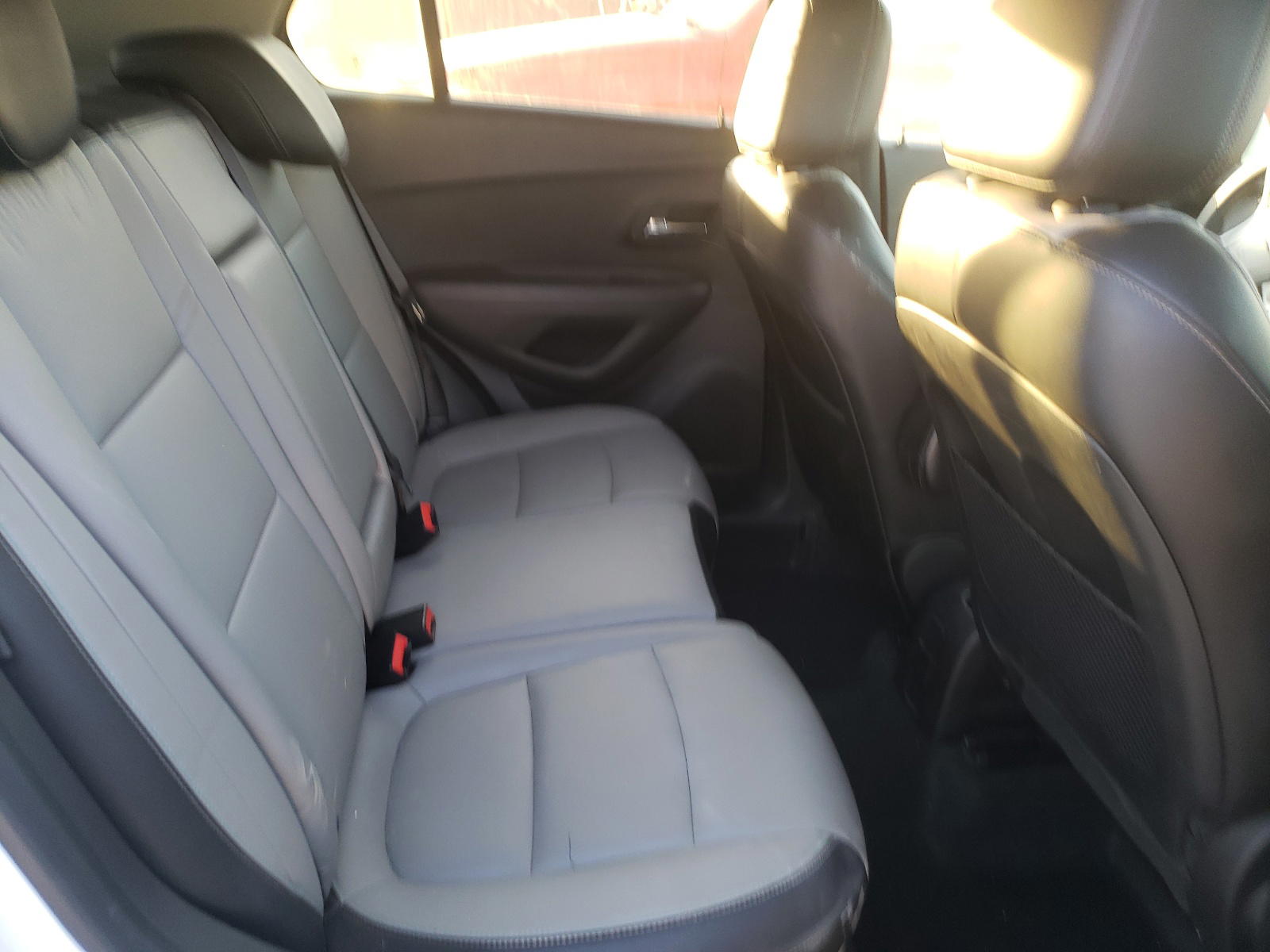 Photo 6 from auction – 2015 CHEVROLET TRAX LTZ with VIN KL7CJTSB7FB054769