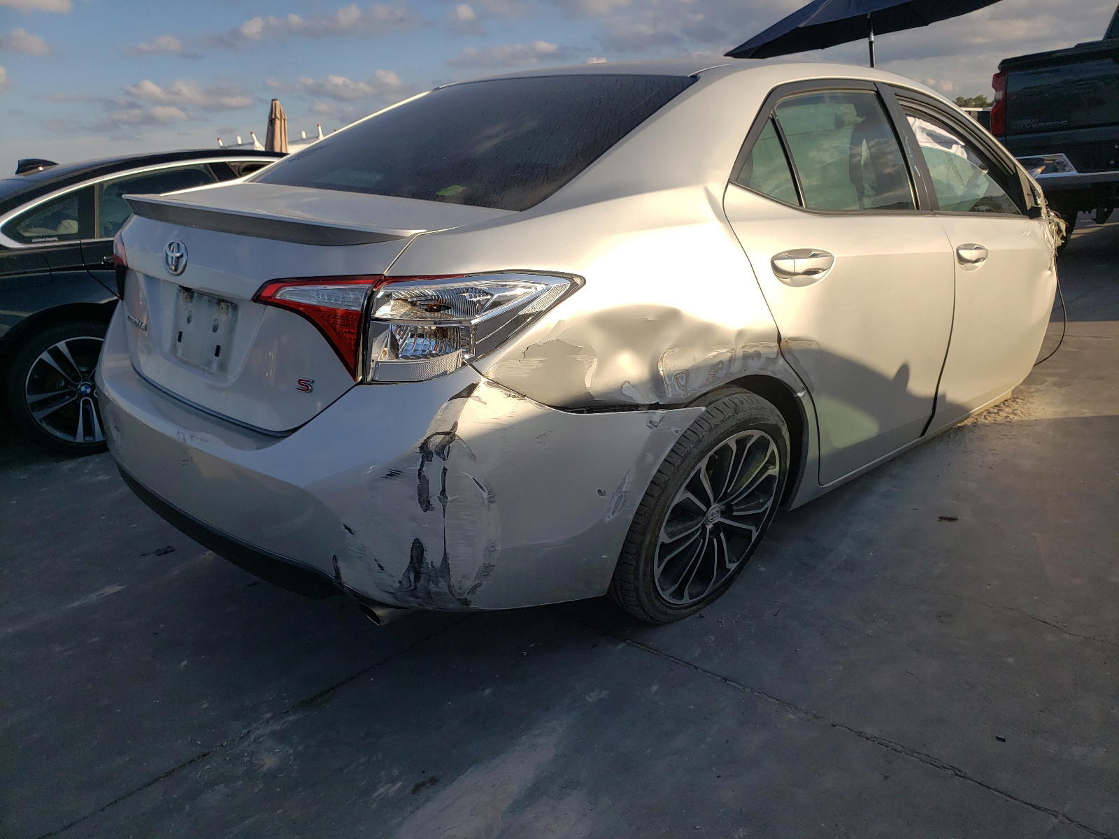Photo 4 from auction – 2016 TOYOTA COROLLA L with VIN 5YFBURHE8GP511442