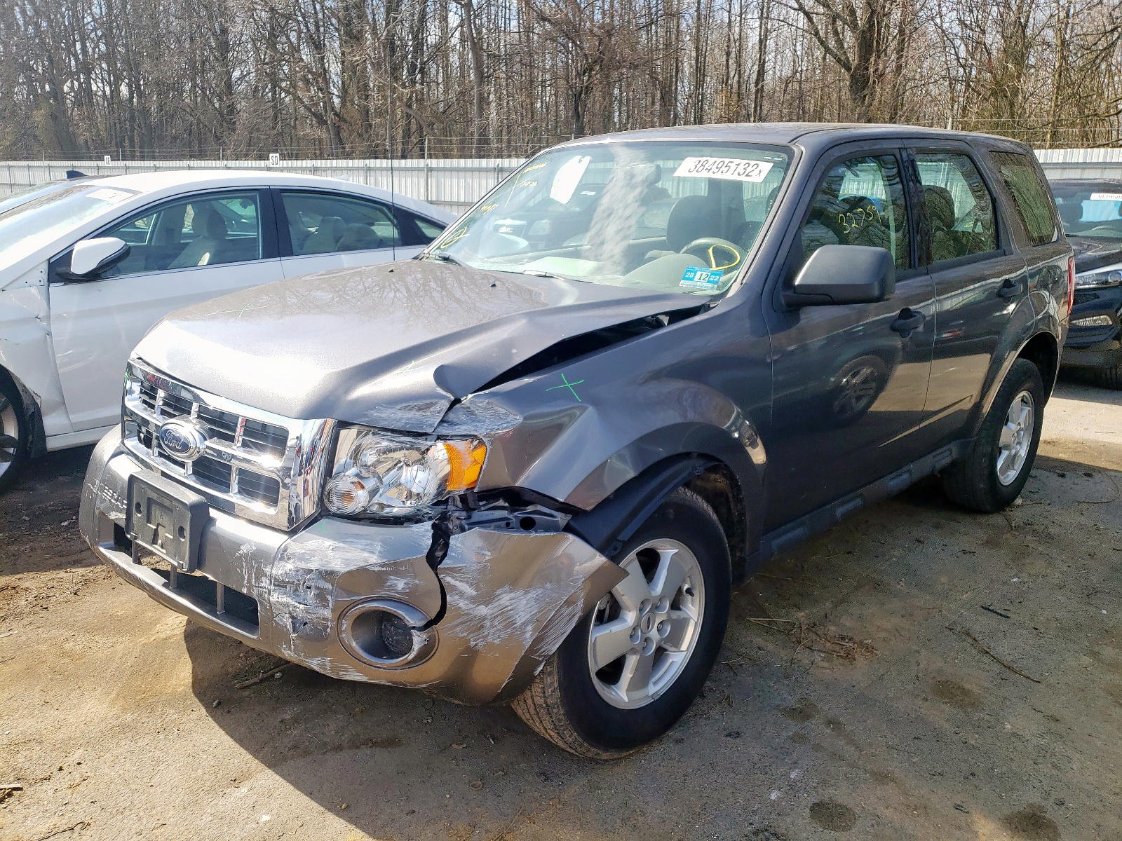Photo 2 from auction – 2012 FORD ESCAPE XLS with VIN 1FMCU0C77CKB15774
