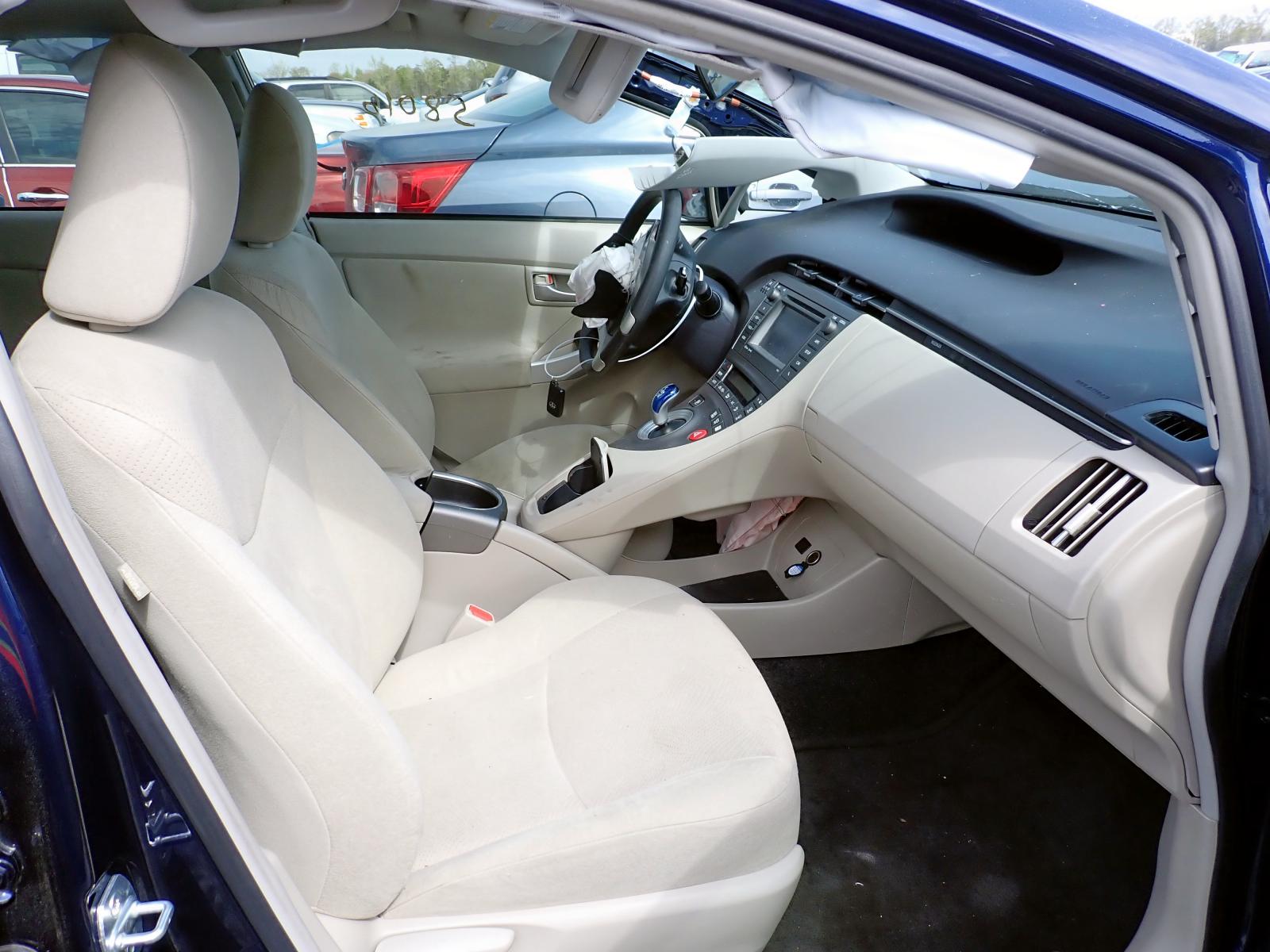 Photo 5 from auction – 2015 TOYOTA PRIUS with VIN JTDKN3DU0F1986853