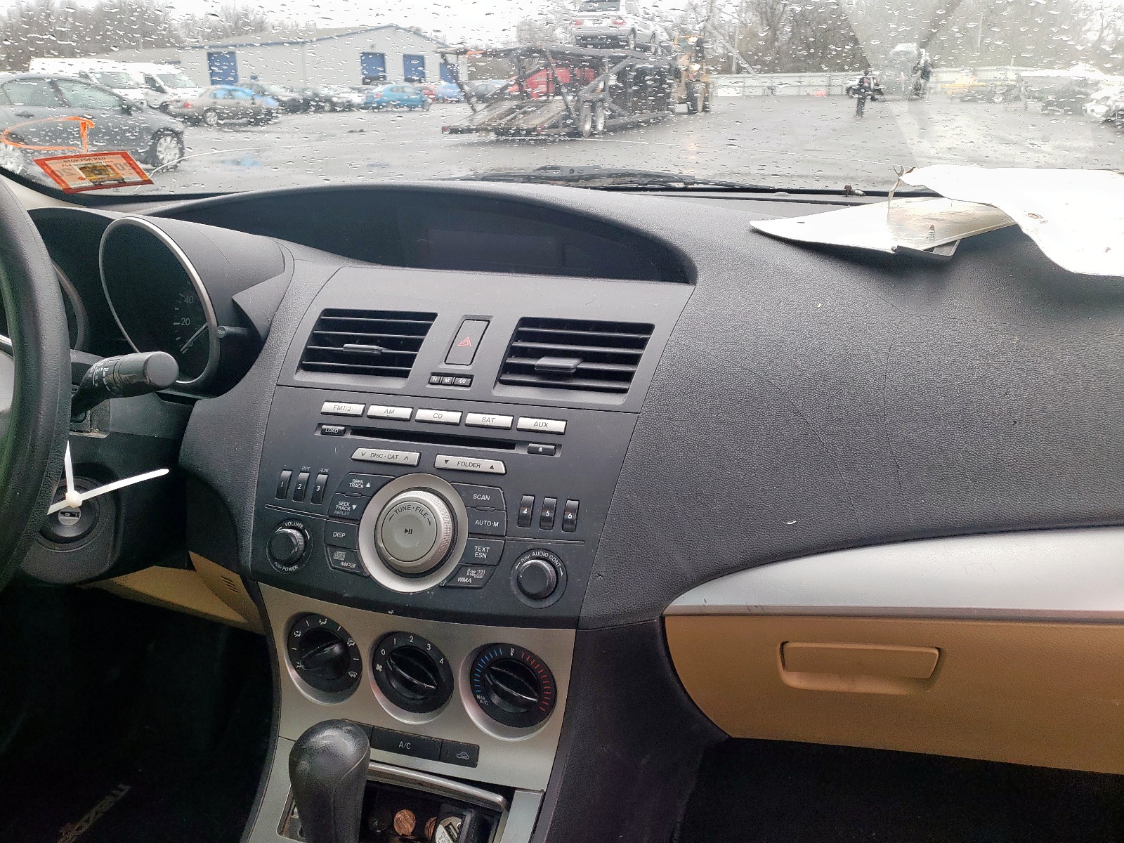Photo 9 from auction – 2010 MAZDA 3 I with VIN JM1BL1SG9A1166190