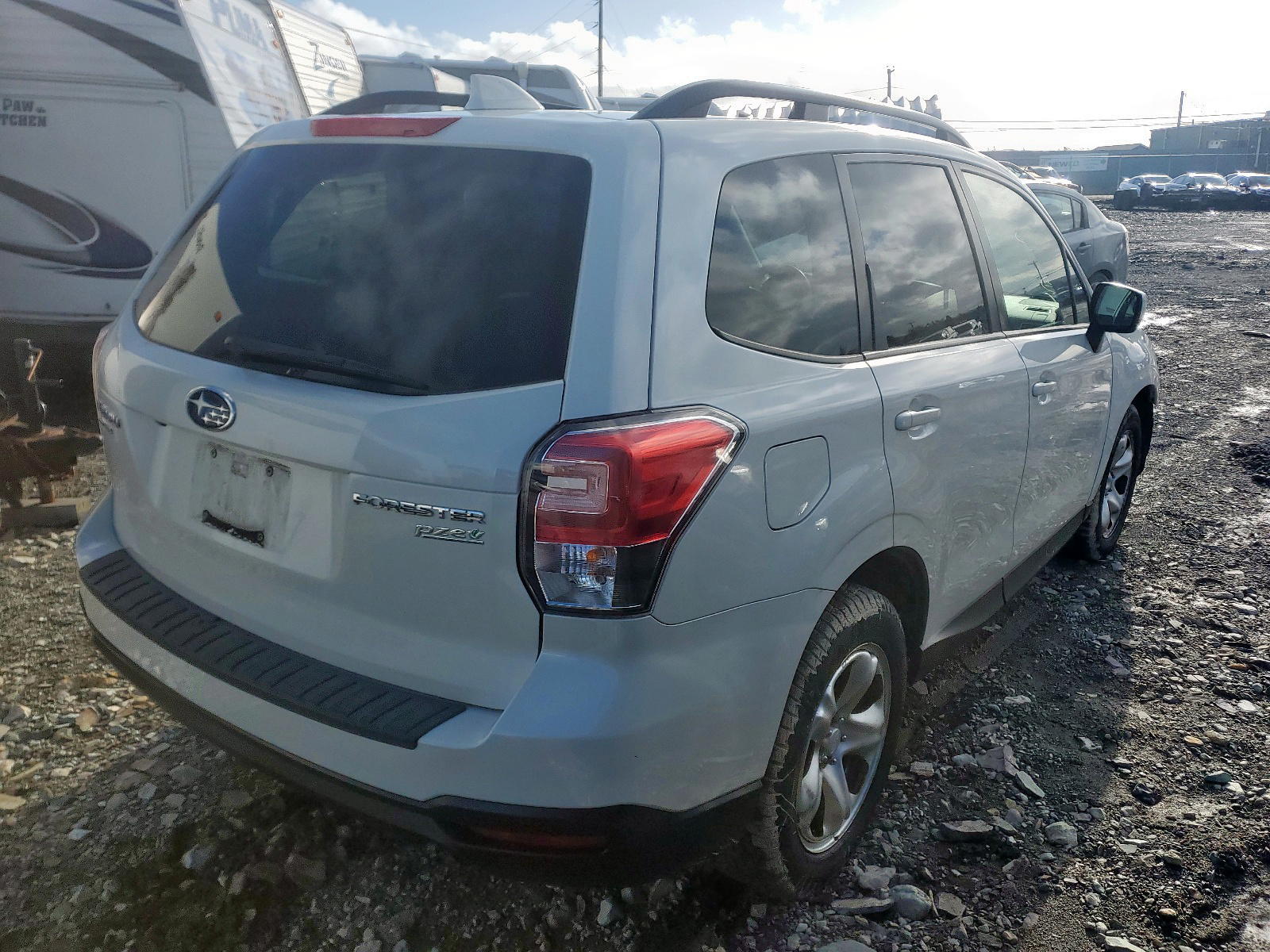 Photo 4 from auction – 2017 SUBARU FORESTER 2 with VIN JF2SJEBC0HH441393