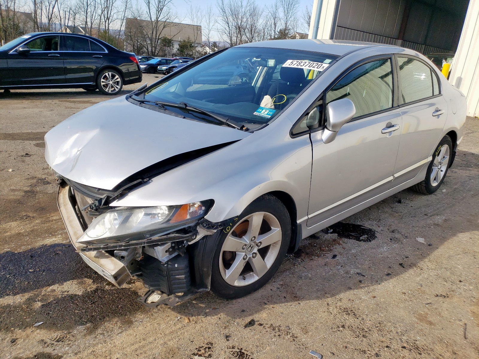 Photo 2 from auction – 2011 HONDA CIVIC LX-S with VIN 2HGFA1F60BH521146
