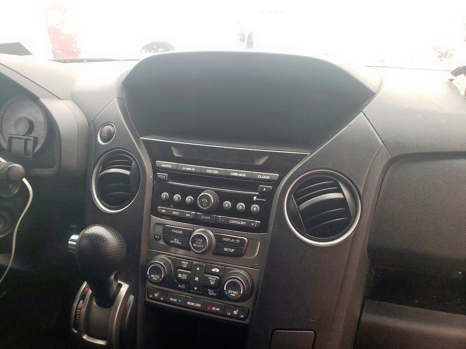 Photo 9 from auction – 2012 HONDA PILOT EXL with VIN 5FNYF4H55CB013759