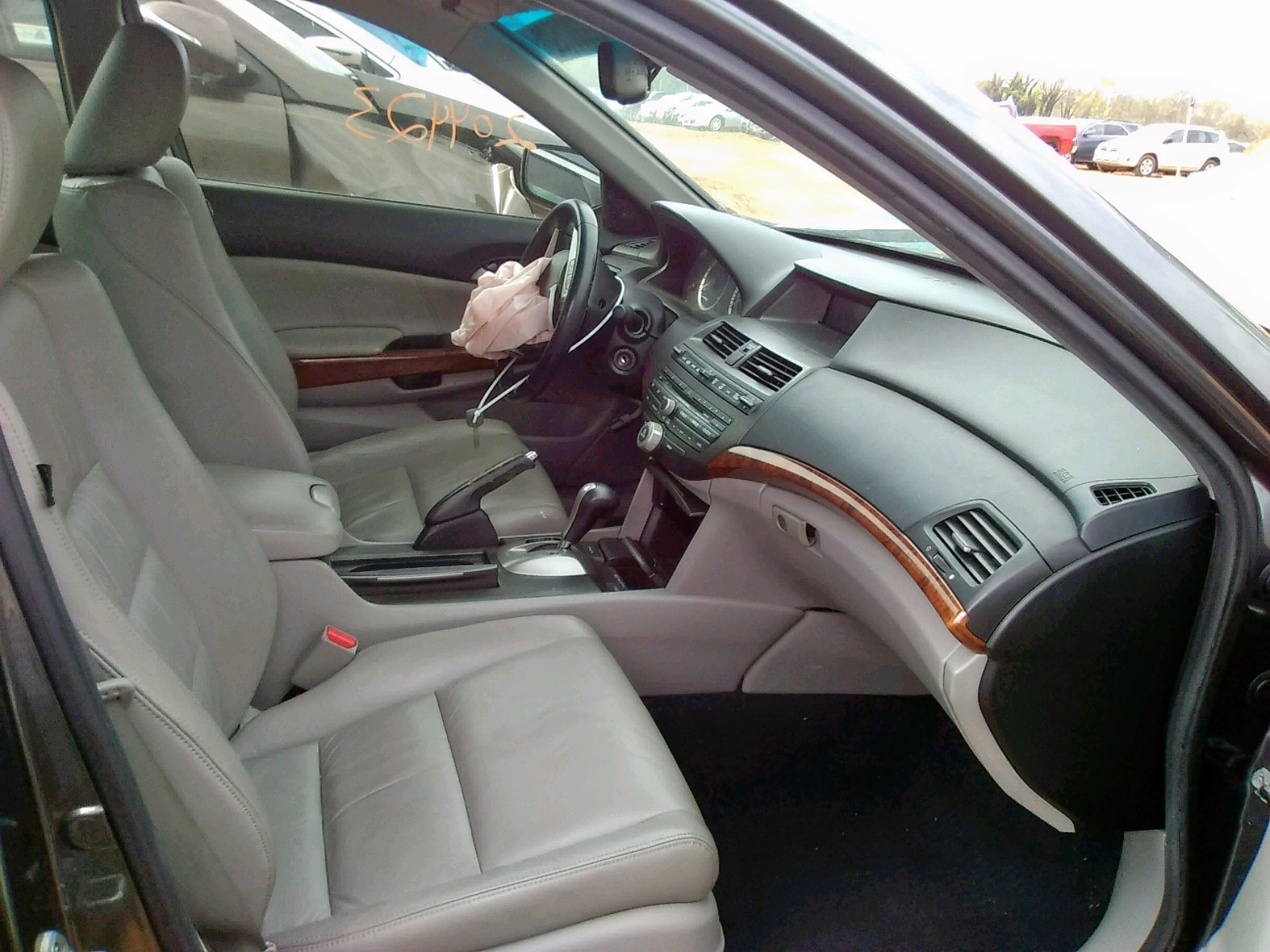 Photo 5 from auction – 2012 HONDA ACCORD EXL with VIN 1HGCP2F83CA035598
