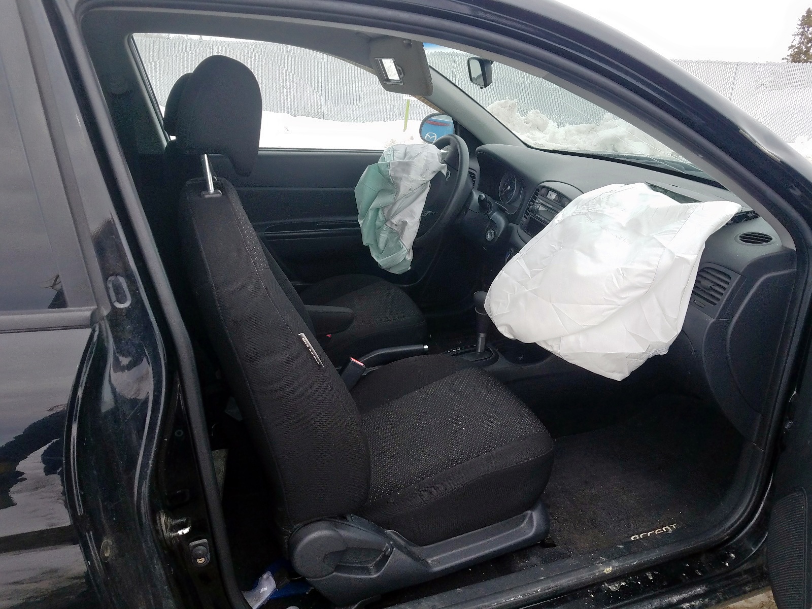 Photo 5 from auction – 2007 HYUNDAI ACCENT BAS with VIN KMHCN35C37U015139