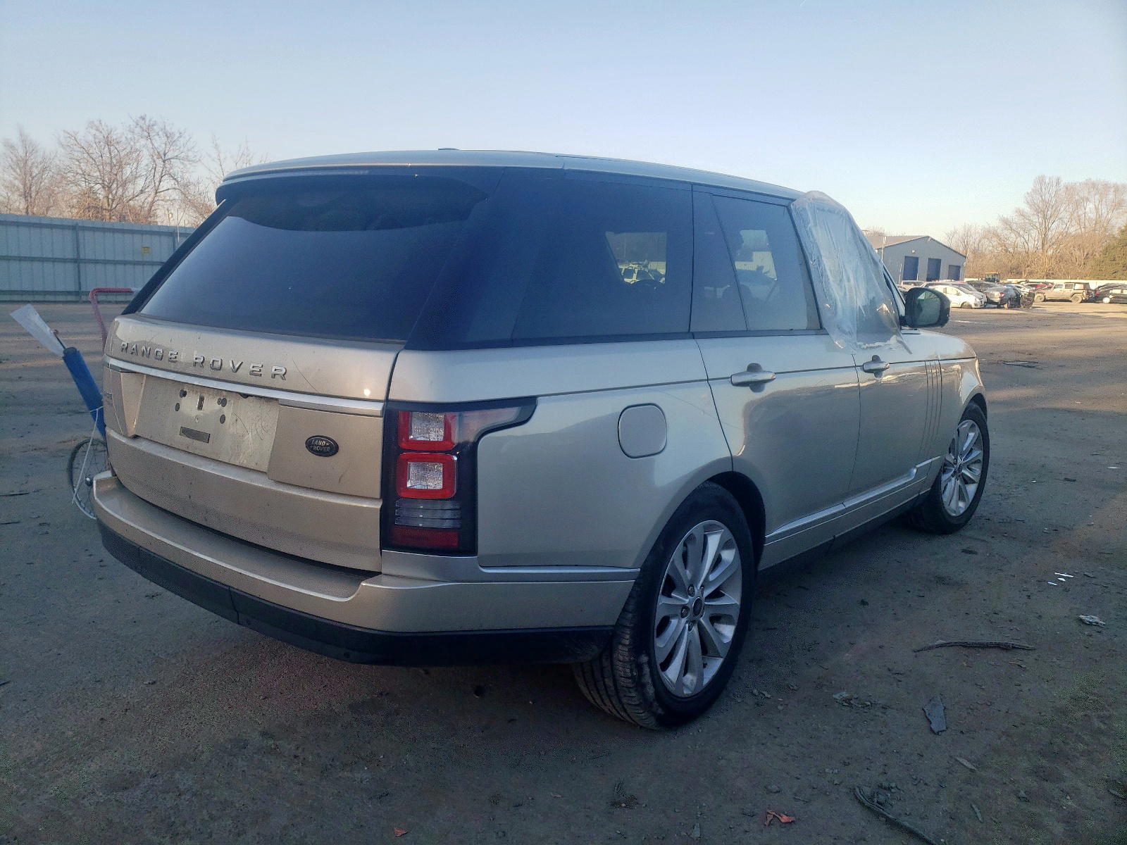 Photo 4 from auction – 2014 LAND ROVER RANGE ROVE with VIN SALGS2VF0EA126452