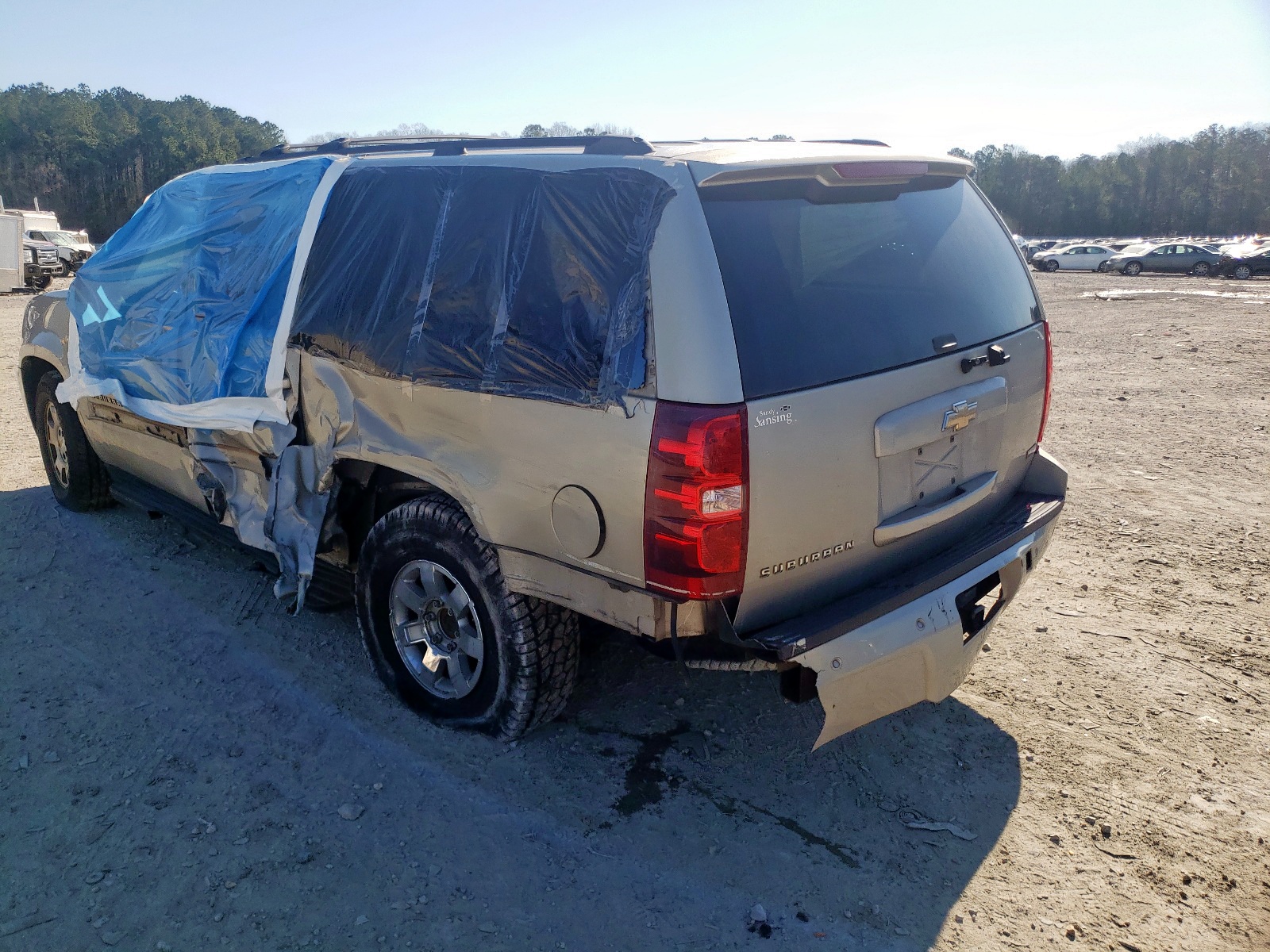 Photo 3 from auction – 2008 CHEVROLET SUBURBAN C with VIN 3GNFC16068G198919
