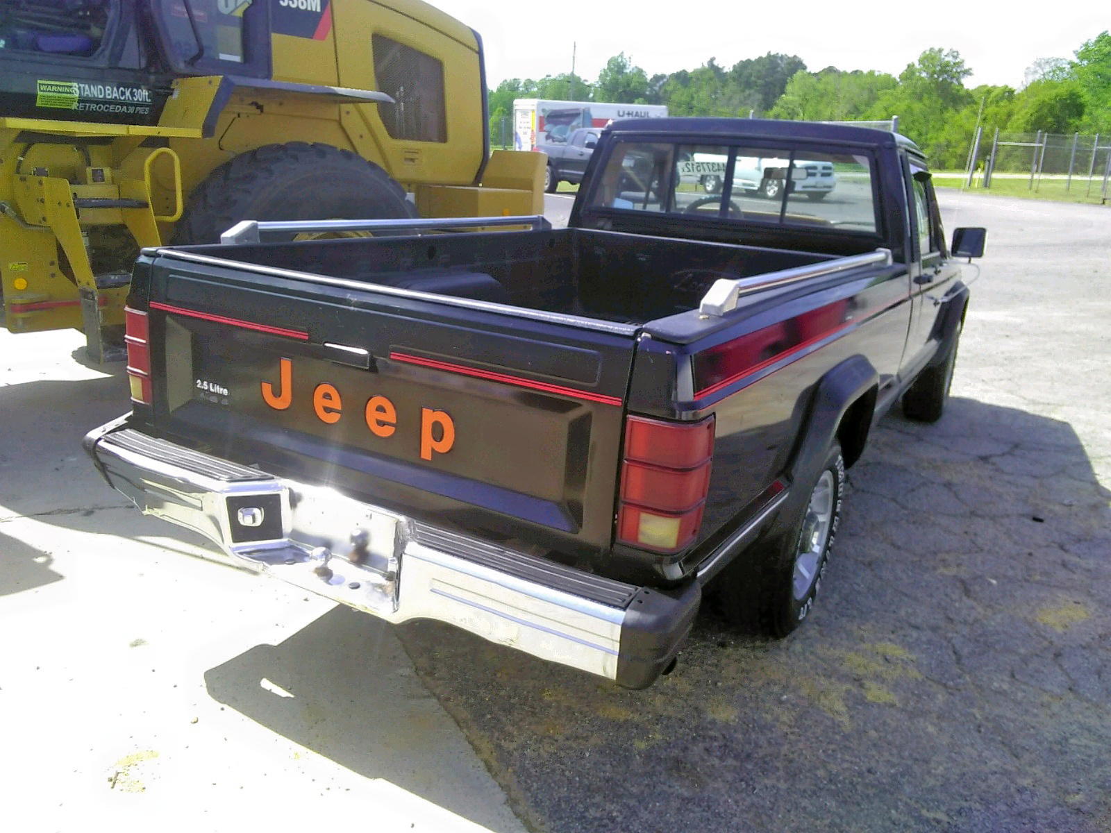 Photo 4 from auction – 1986 JEEP COMANCHE X with VIN 1JTHA6673GT041107