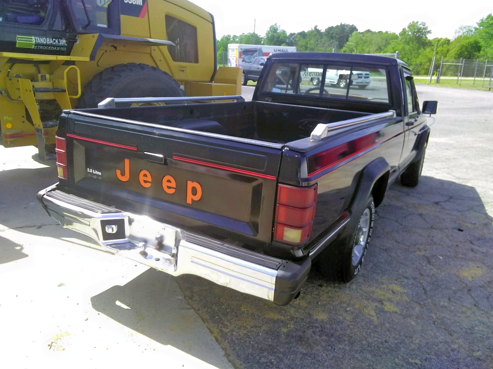 Zdjęcie 4 z aukcji – 1986 JEEP COMANCHE X z VIN 1JTHA6673GT041107