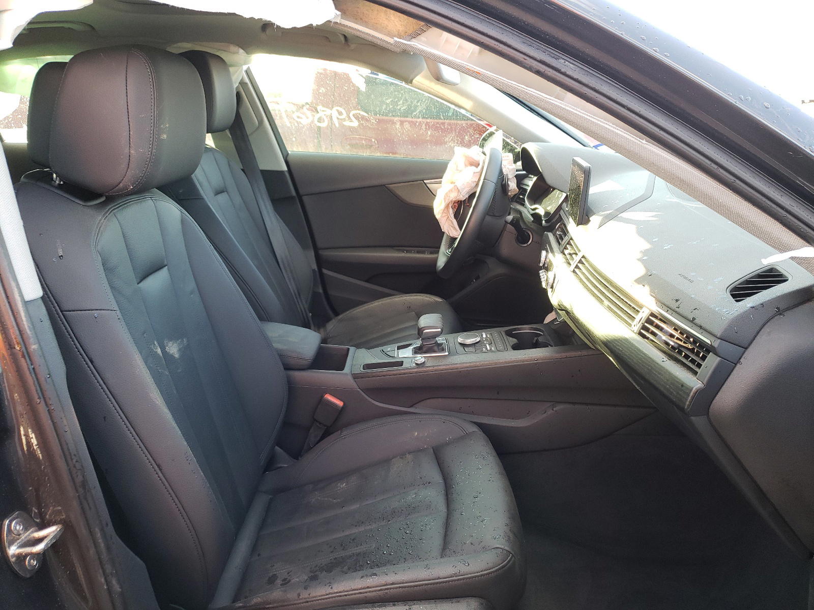 Photo 5 from auction – 2019 AUDI A4 PREMIUM with VIN WAUGMAF4XKA111085