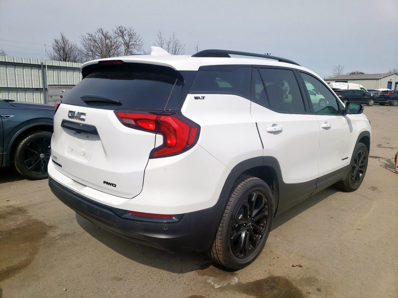 Photo 4 from auction – 2021 GMC TERRAIN SL with VIN 3GKALVEV7ML360120