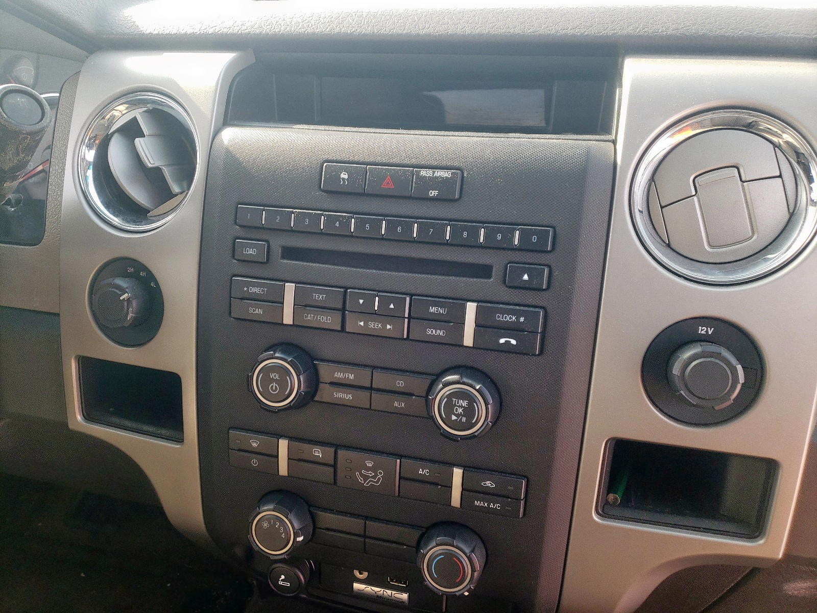 Photo 9 from auction – 2010 FORD F150 SUPER with VIN 1FTEW1E87AFD15319
