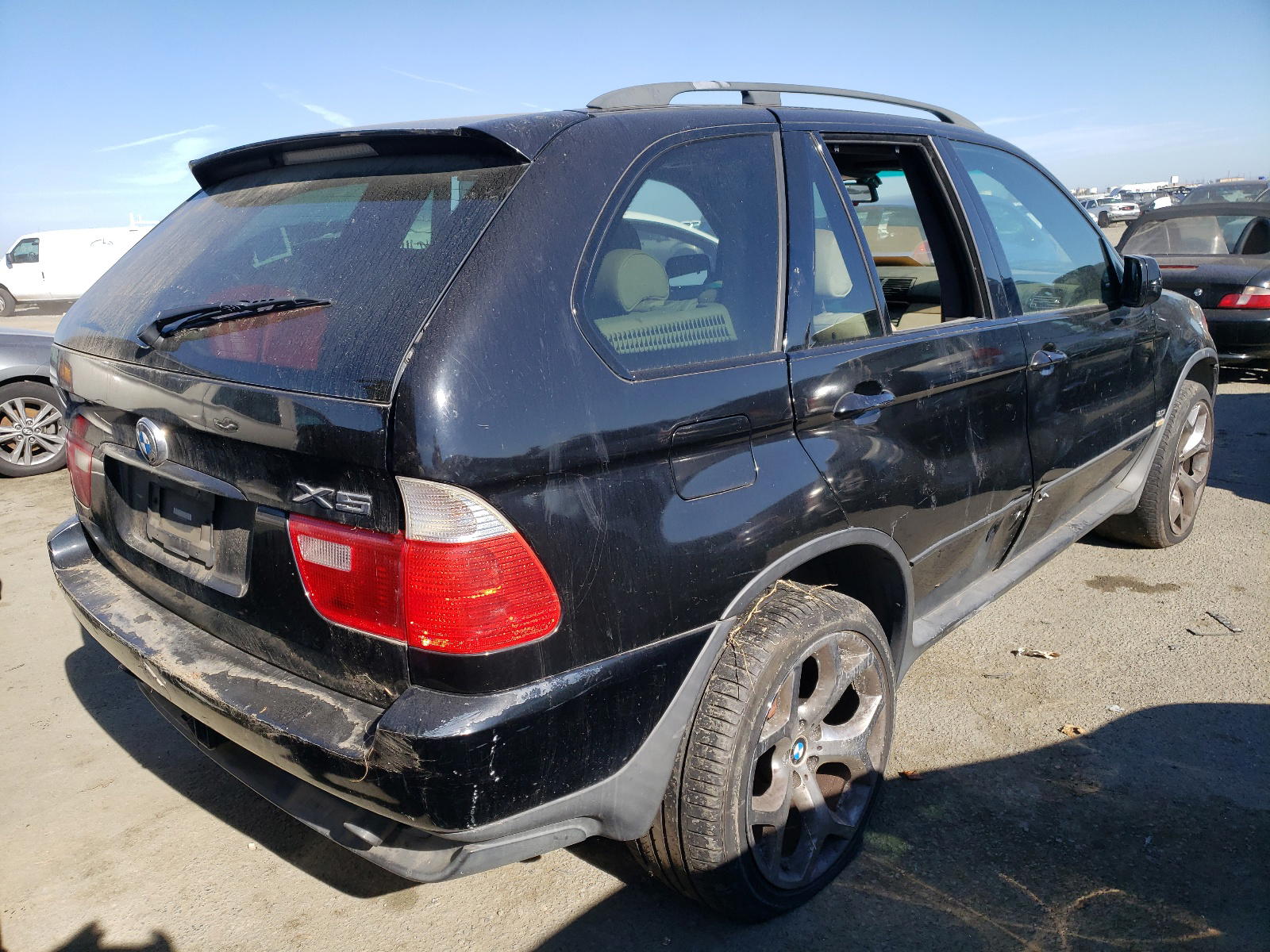 Photo 4 from auction – 2003 BMW X5 3.0I with VIN 5UXFA53523LV76637