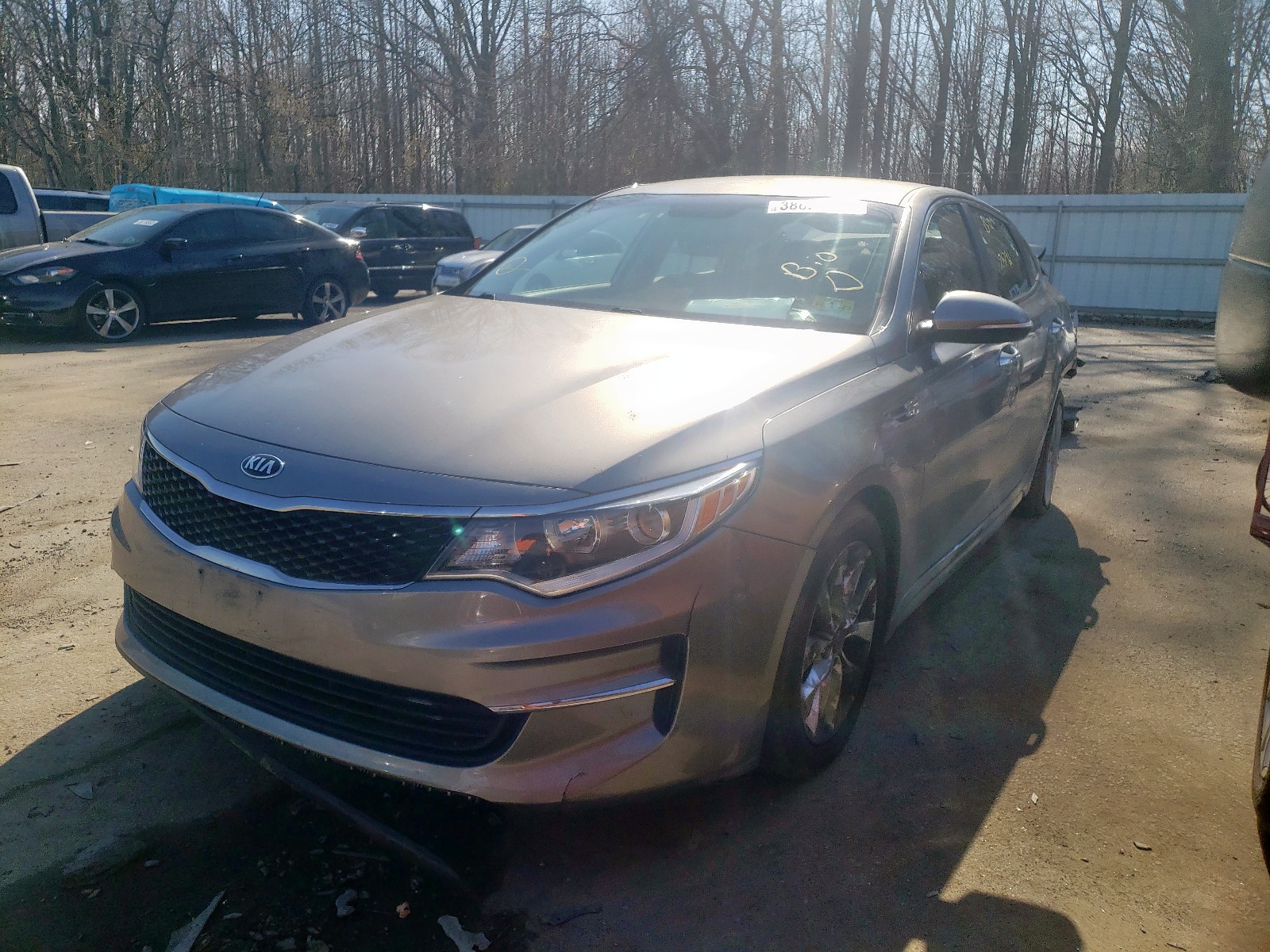 Photo 2 from auction – 2016 KIA OPTIMA LX with VIN 5XXGT4L35GG050615