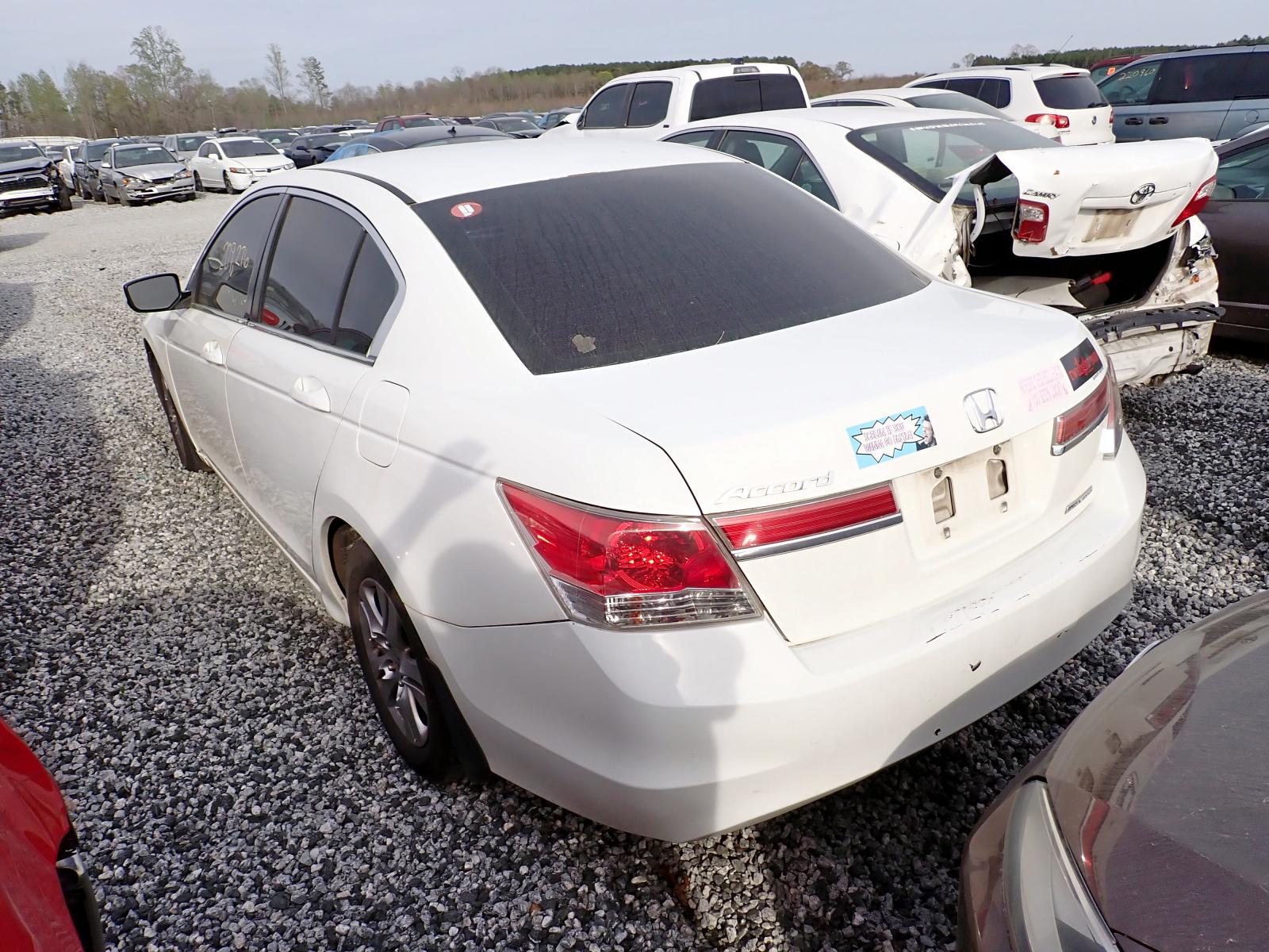 Photo 3 from auction – 2011 HONDA ACCORD SE with VIN 1HGCP2F65BA071676