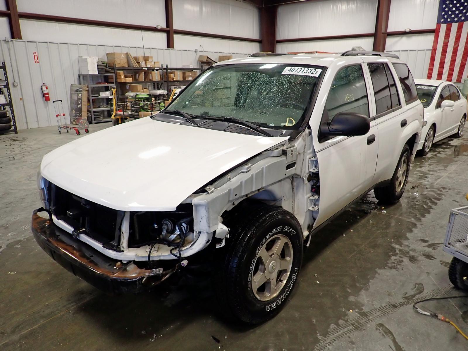 Photo 2 from auction – 2006 CHEVROLET TRAILBLAZE with VIN 1GNDT13S162175650