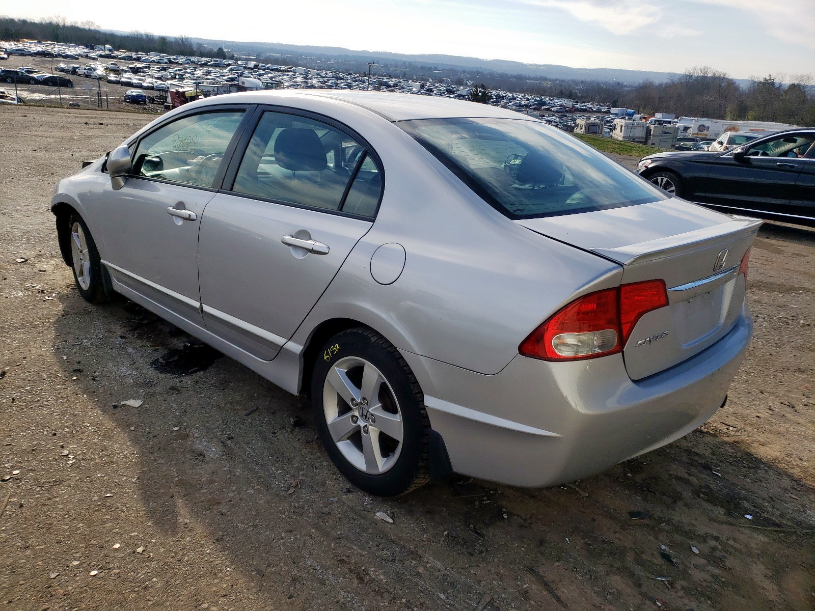 Photo 3 from auction – 2011 HONDA CIVIC LX-S with VIN 2HGFA1F60BH521146