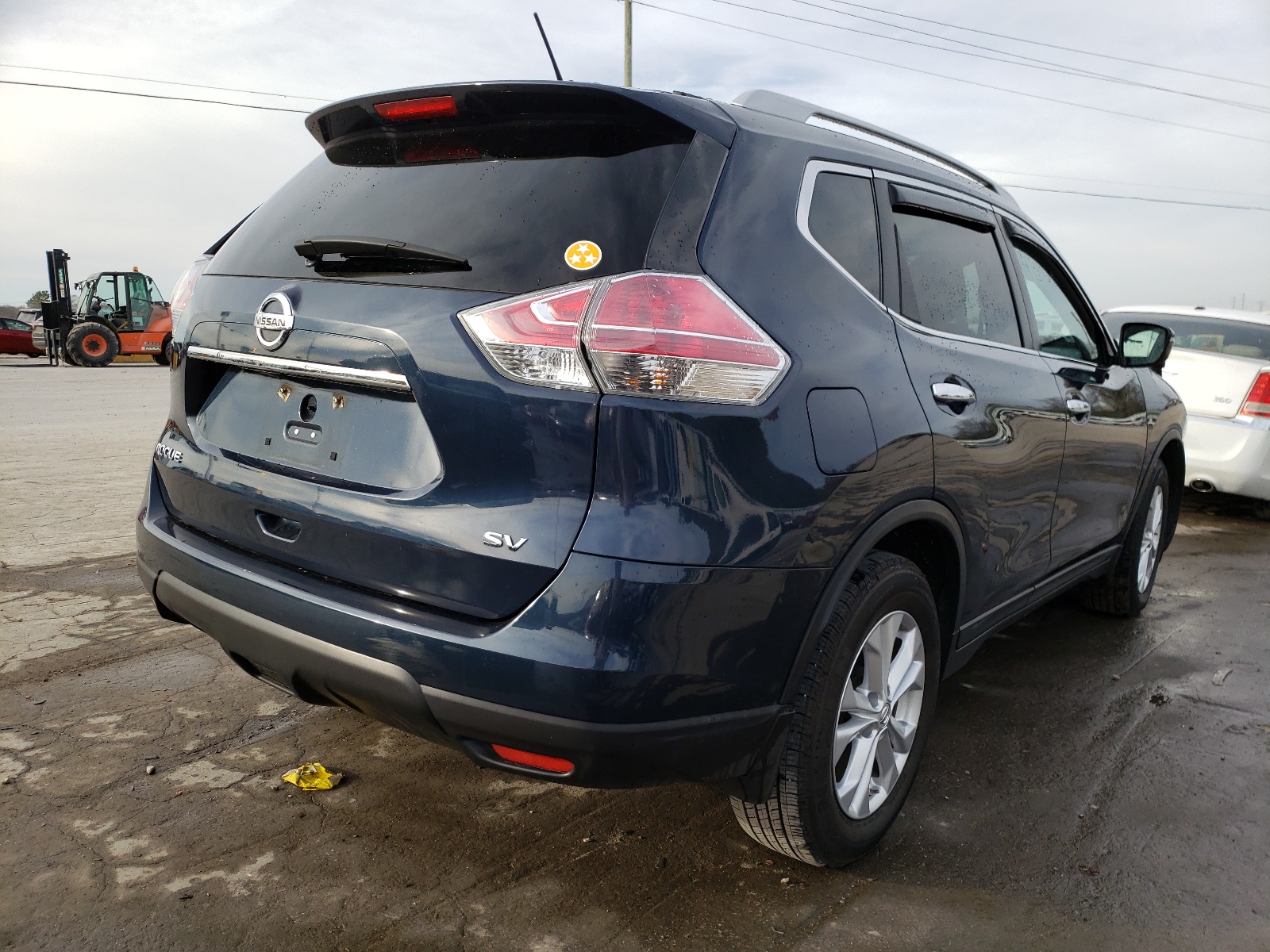 Photo 4 from auction – 2015 NISSAN ROGUE S with VIN 5N1AT2MT5FC923623