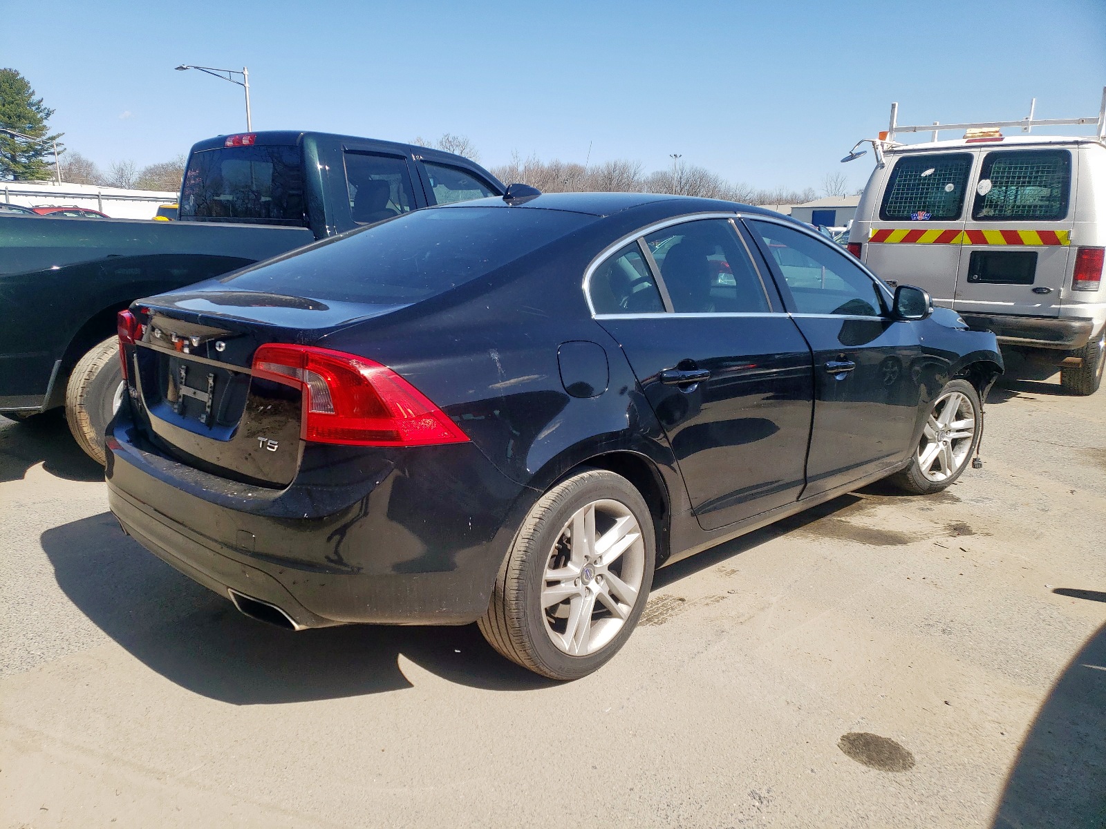 Photo 4 from auction – 2014 VOLVO S60 T5 with VIN YV1612FS0E1295057