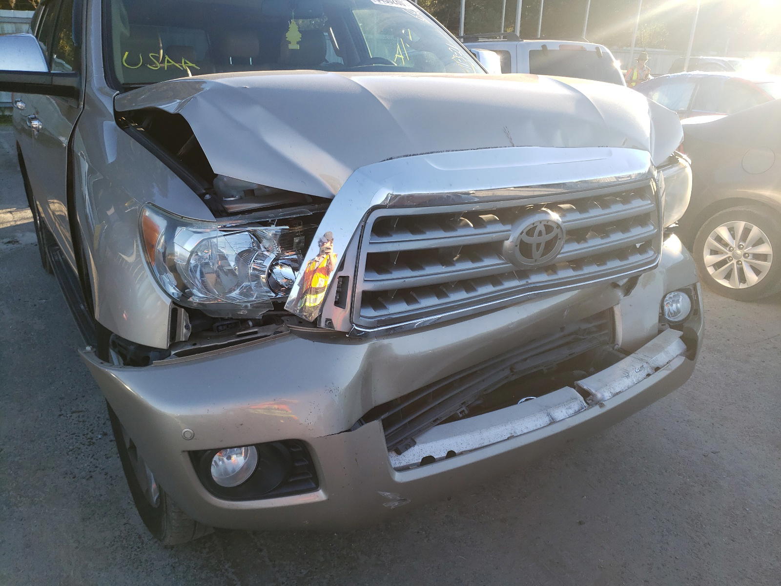 Photo 9 from auction – 2008 TOYOTA SEQUOIA LI with VIN 5TDBY68A98S006423