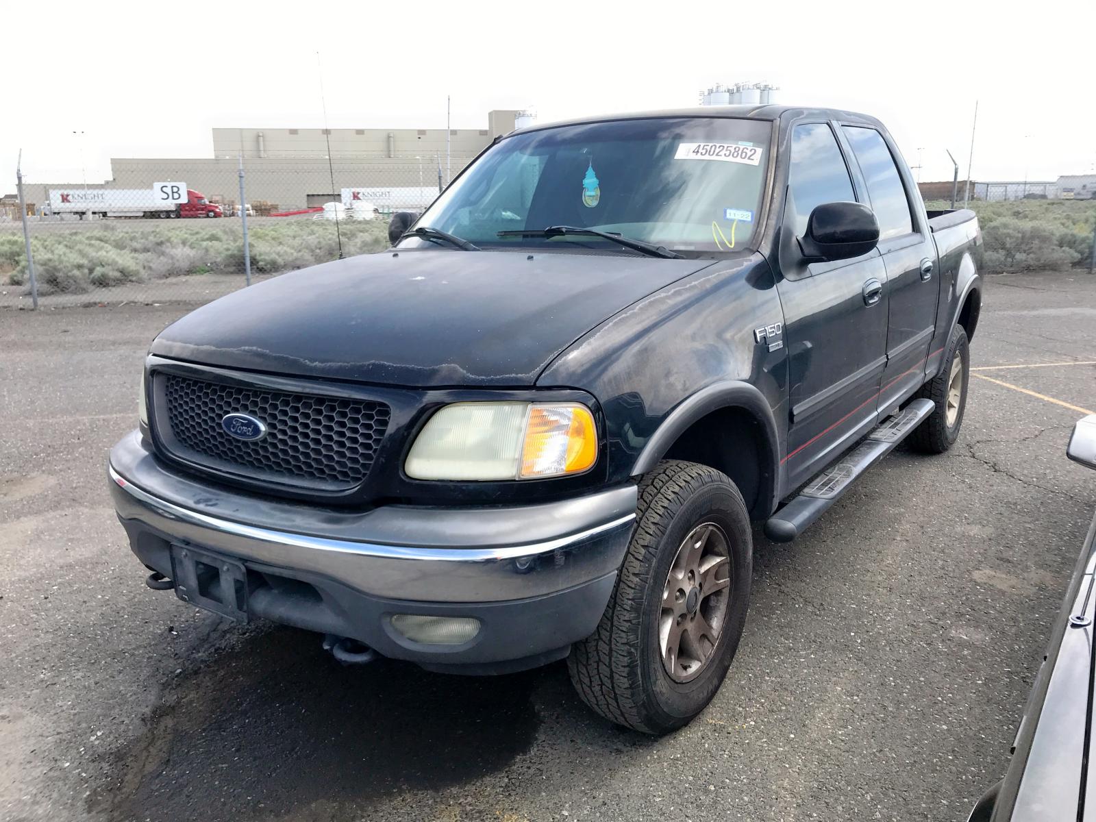 Photo 2 from auction – 2002 FORD F150 SUPER with VIN 1FTRW08L12KA04828