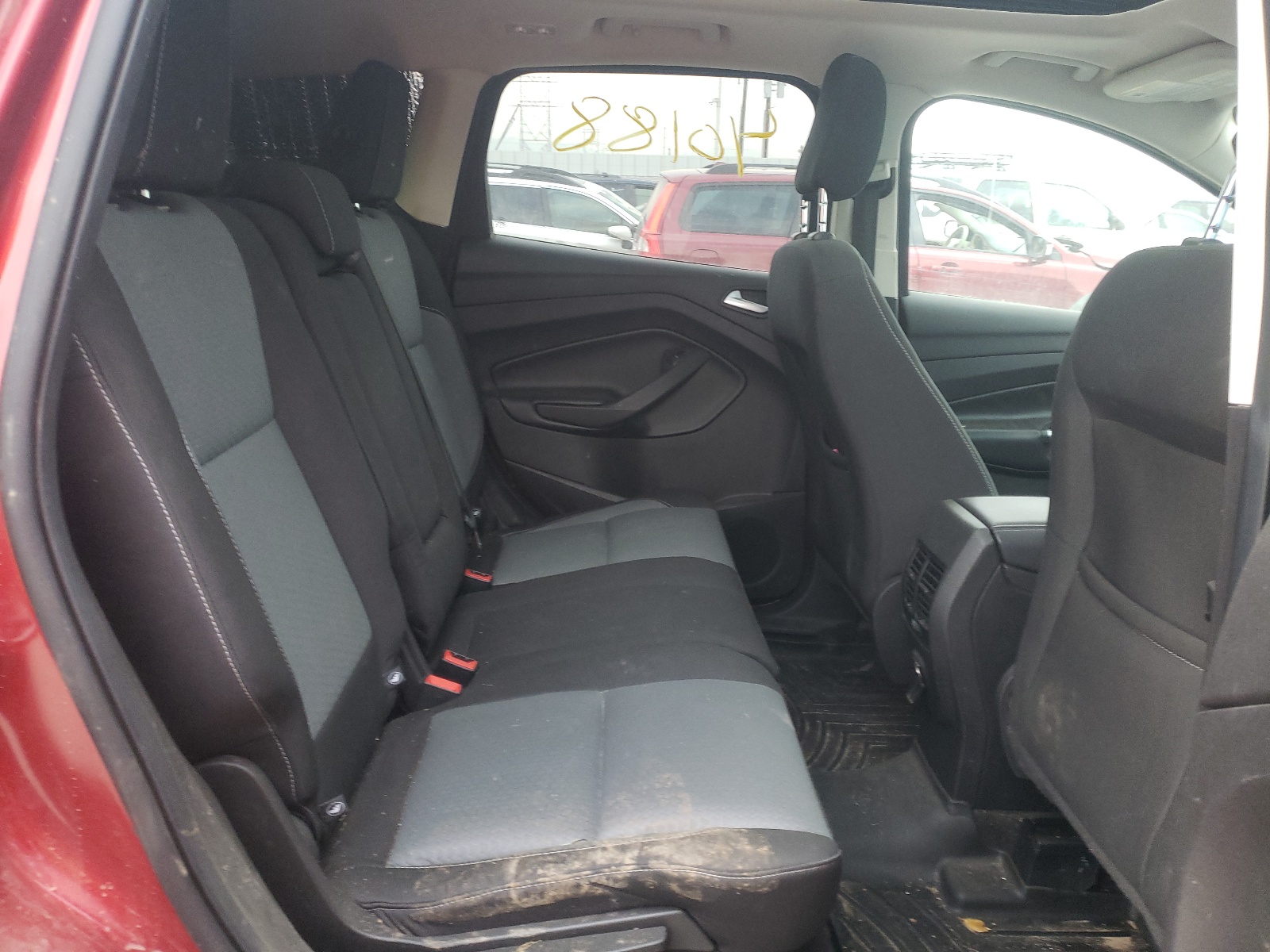 Photo 6 from auction – 2018 FORD ESCAPE SE with VIN 1FMCU9GD1JUD15944