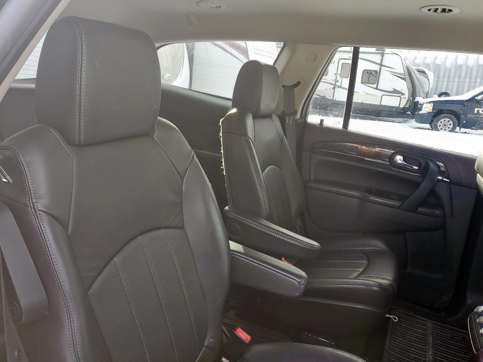 Photo 6 from auction – 2015 BUICK ENCLAVE with VIN 5GAKVBKD2FJ141372