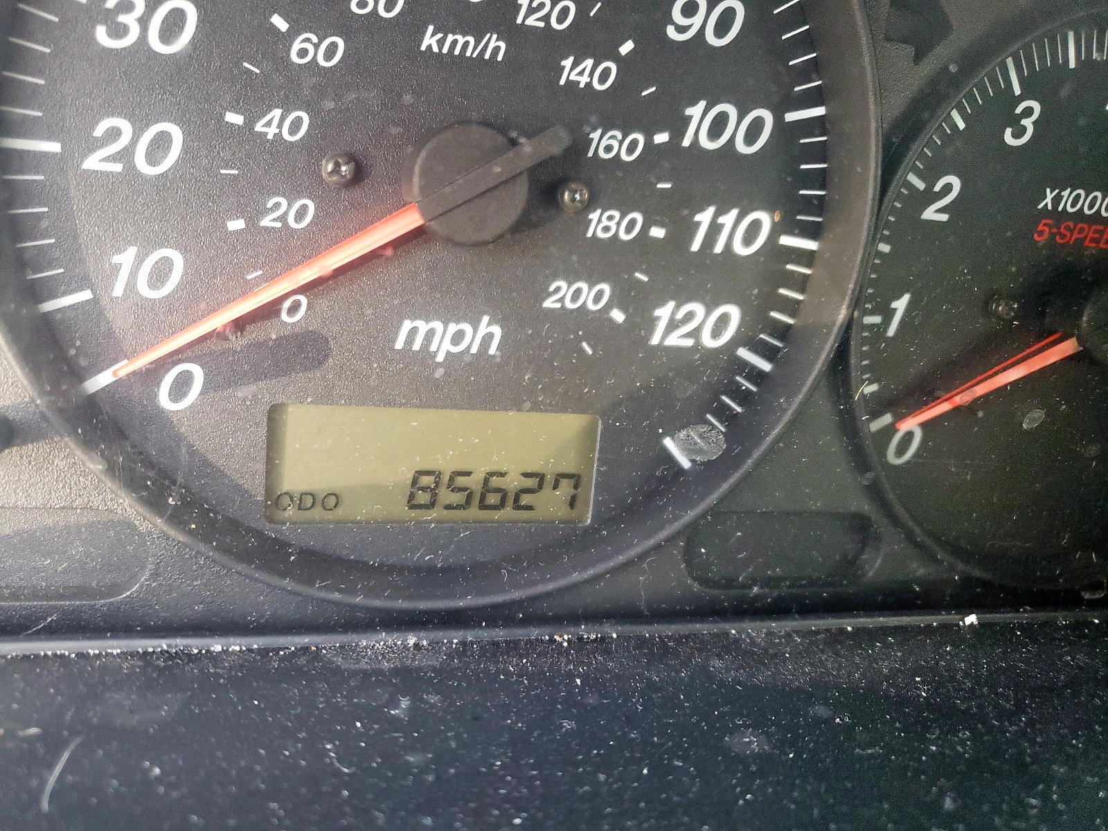 Photo 8 from auction – 2003 MAZDA MPV WAGON with VIN JM3LW28A730358714