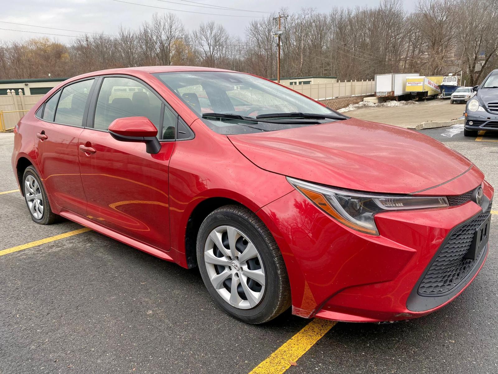 TOYOTA COROLLA LE 2020 with VIN JTDEPRAE5LJ018525 - Photo from auction
