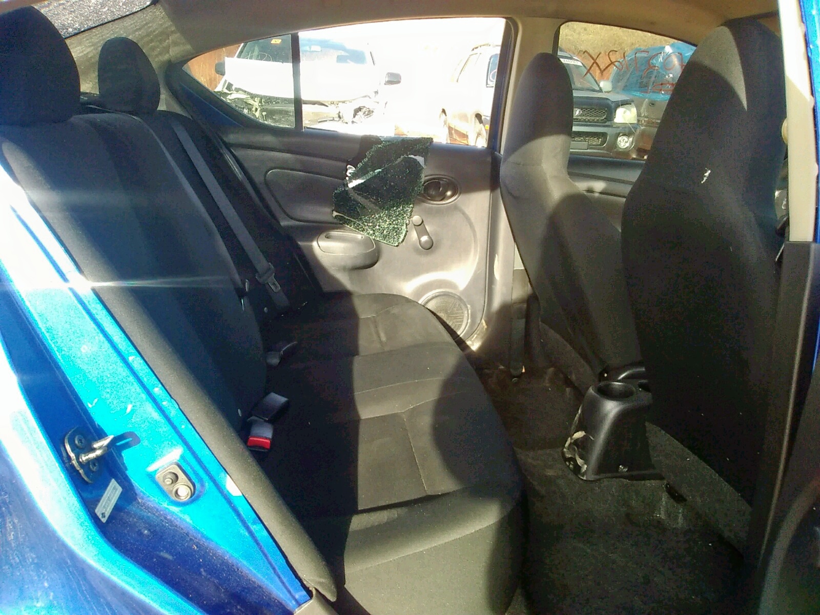 Photo 6 from auction – 2015 NISSAN VERSA S with VIN 3N1CN7APXFL837582