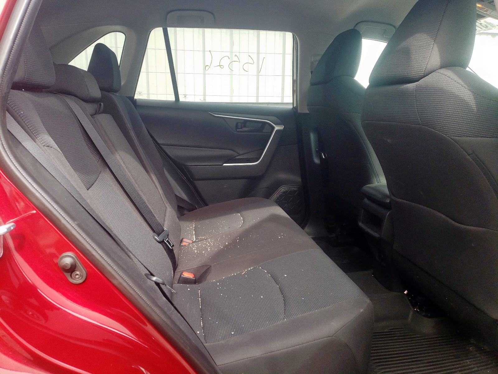 Photo 6 from auction – 2020 TOYOTA RAV4 LE with VIN 2T3F1RFV5LW115787