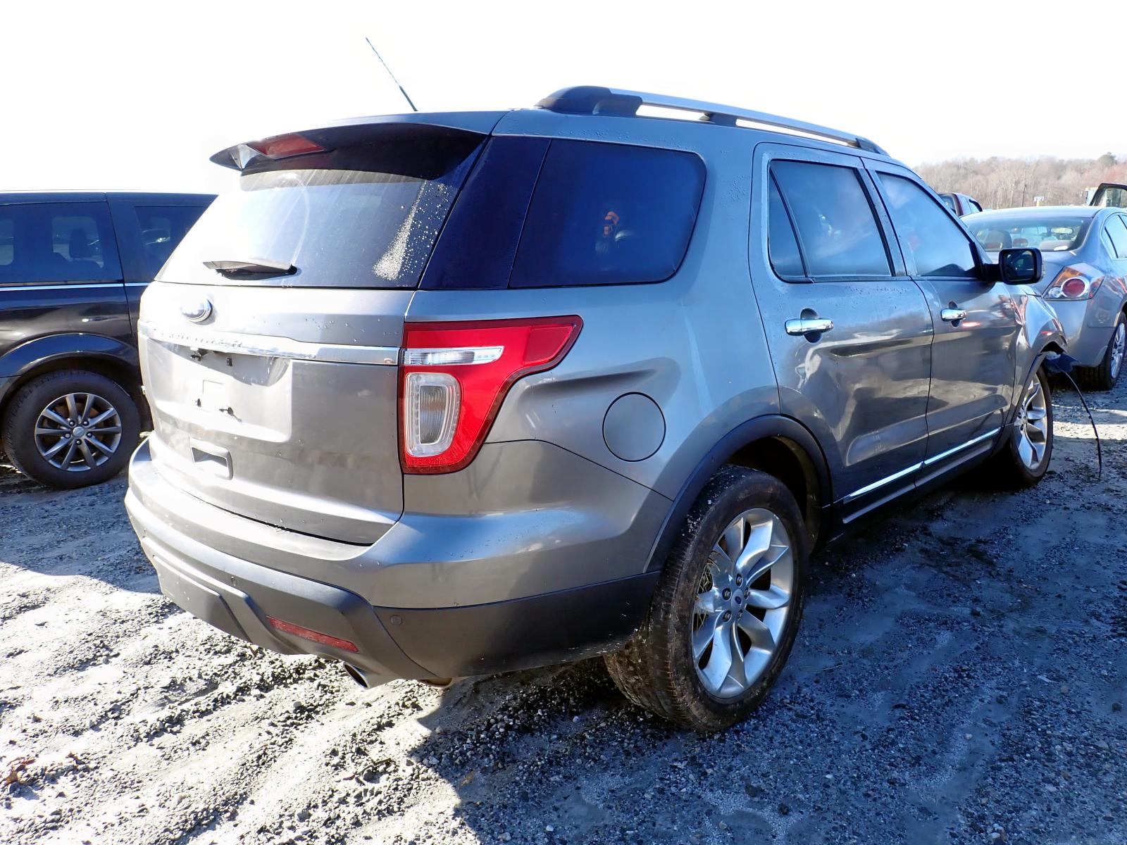 Photo 4 from auction – 2012 FORD EXPLORER X with VIN 1FMHK7D83CGA79225