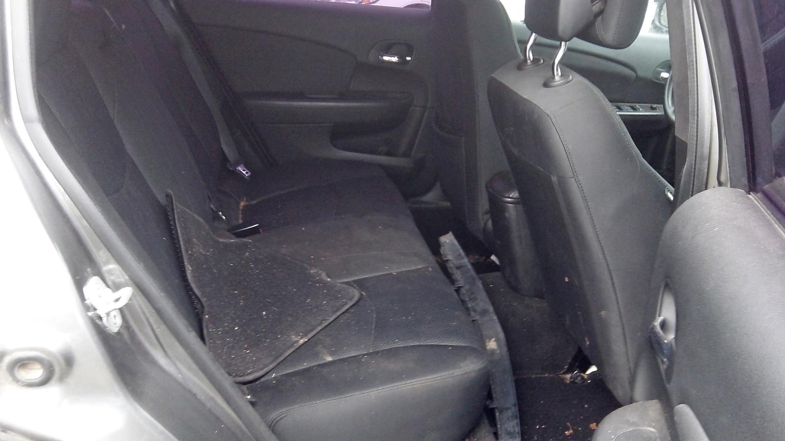 Photo 6 from auction – 2013 CHRYSLER 200 LX with VIN 1C3CCBAB8DN569577