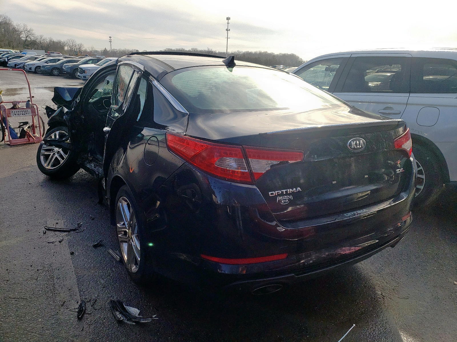 Photo 3 from auction – 2013 KIA OPTIMA SX with VIN 5XXGR4A68DG120972
