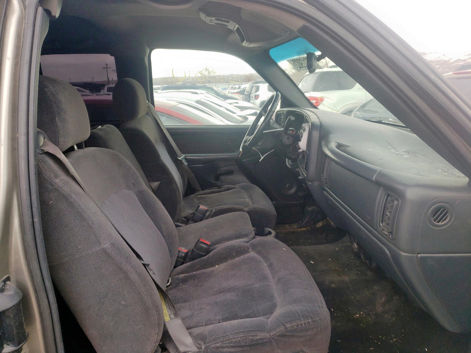 Photo 5 from auction – 2001 CHEVROLET SILVERADO with VIN 2GCEK19T111406040
