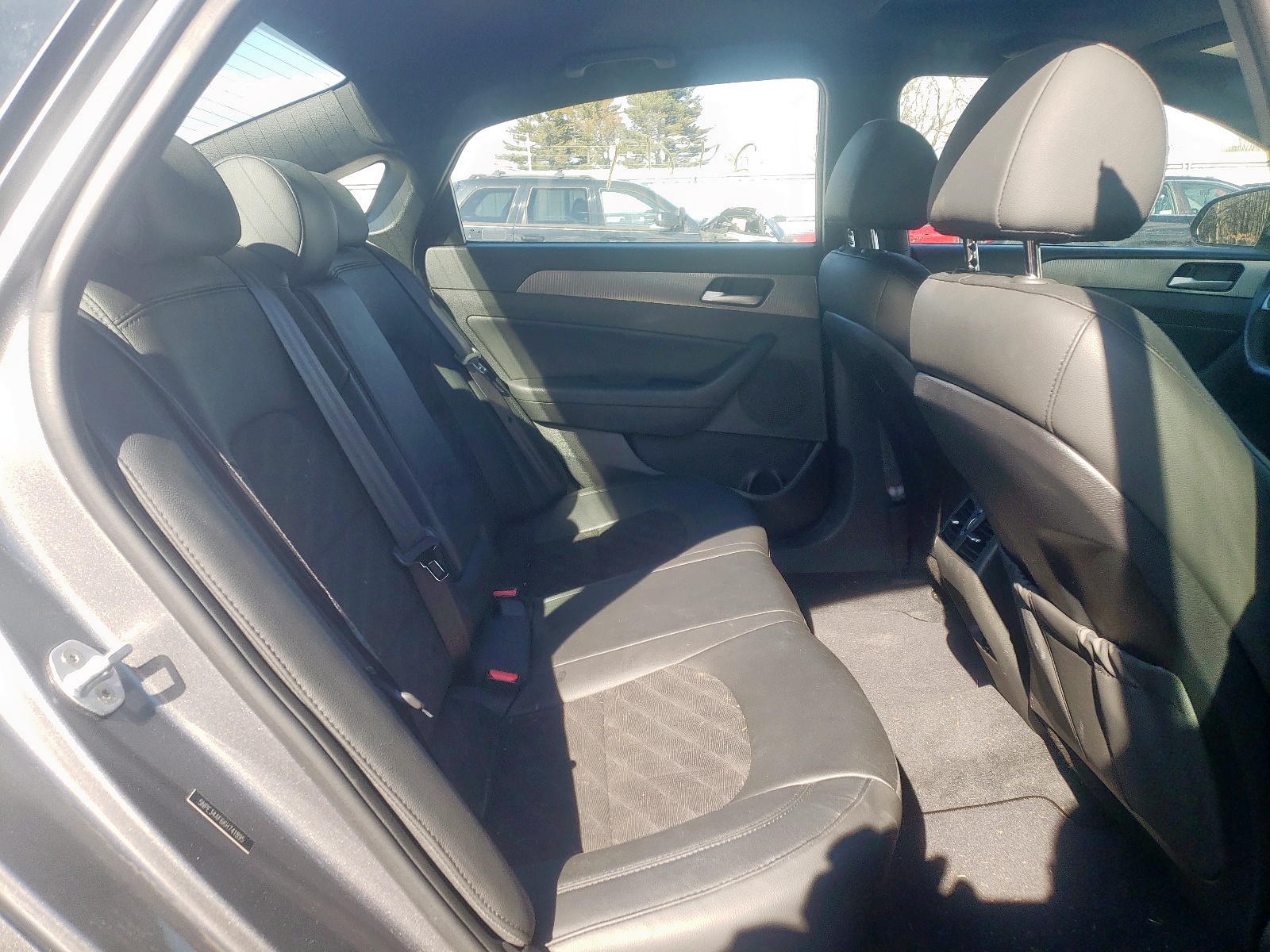Photo 6 from auction – 2019 HYUNDAI SONATA LIM with VIN 5NPE34AF6KH741895