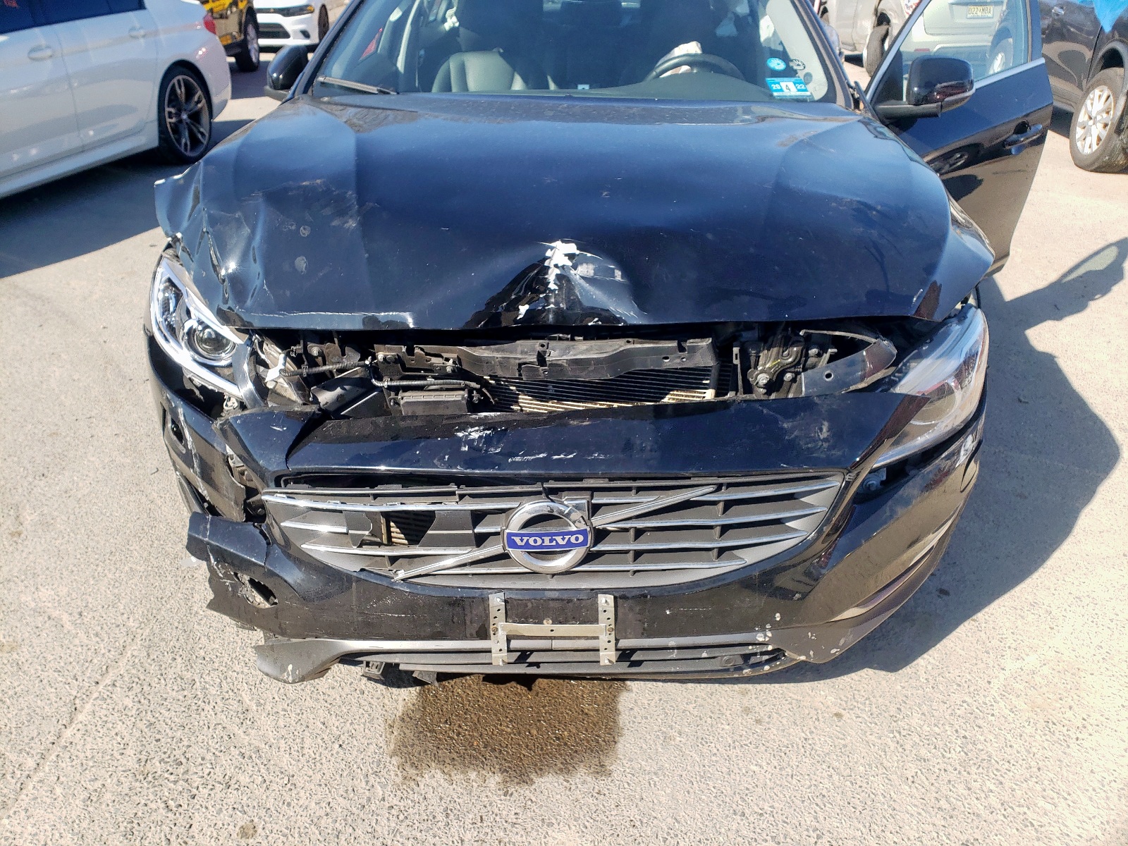 Photo 7 from auction – 2015 VOLVO S60 PLATIN with VIN YV1612TM2F2340758