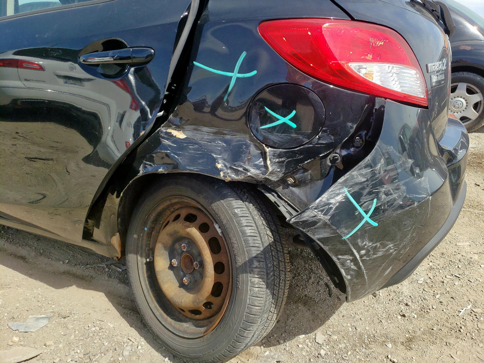 Photo 9 from auction – 2012 MAZDA MAZDA2 with VIN JM1DE1KY4C0140035