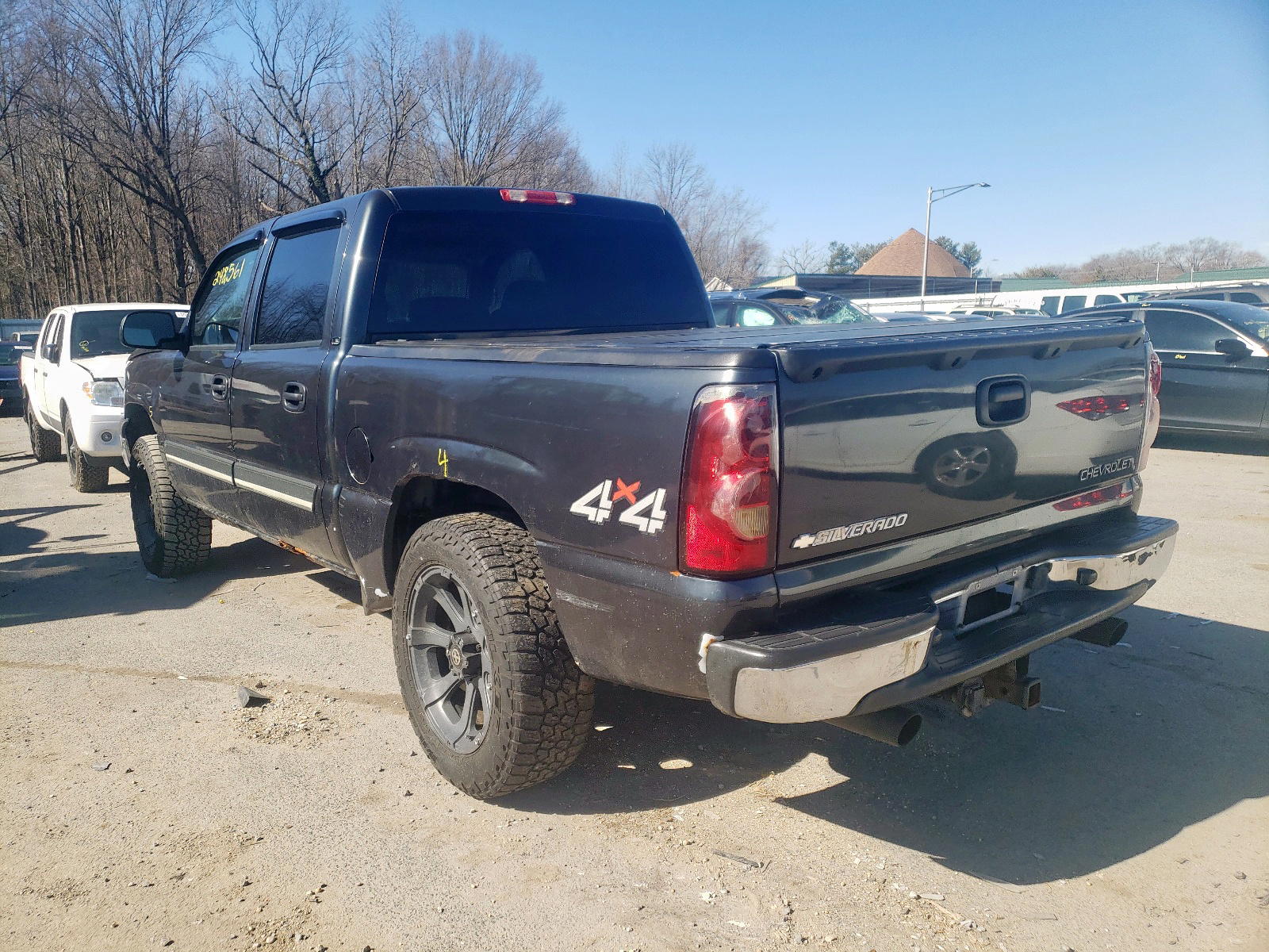 Photo 3 from auction – 2005 CHEVROLET SILVERADO with VIN 2GCEK13T451148160