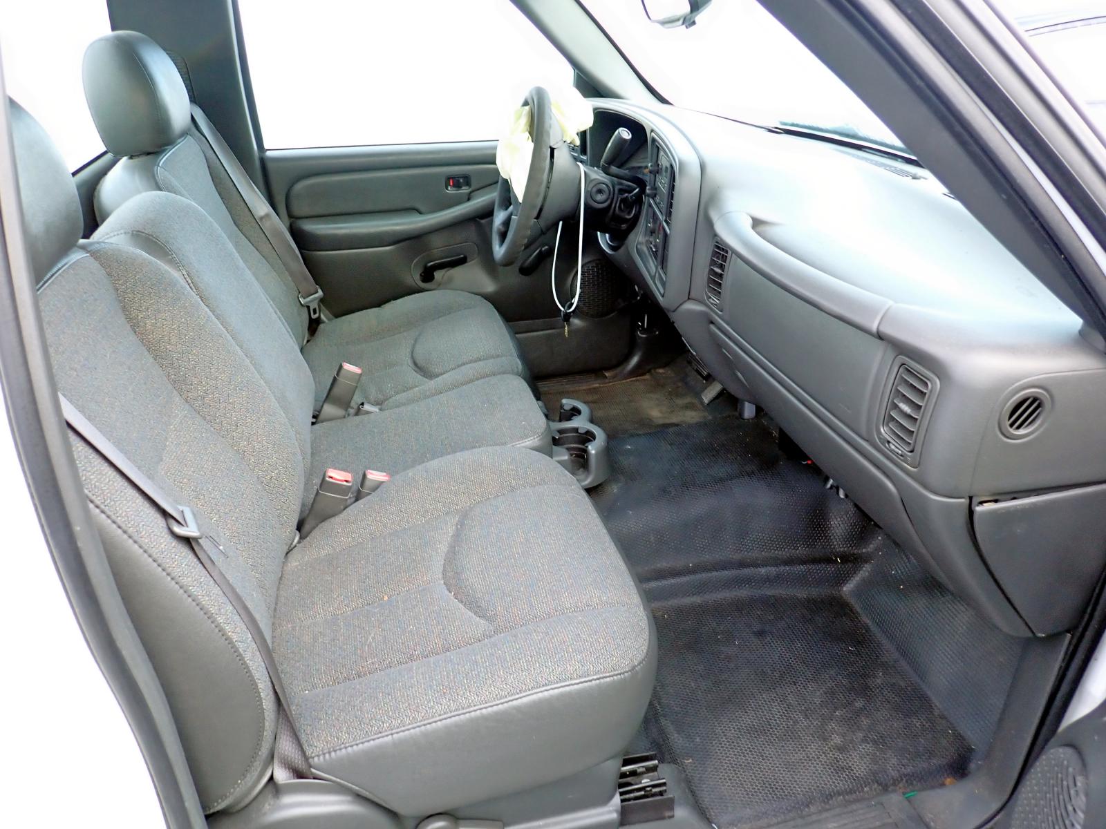 Photo 5 from auction – 2003 GMC NEW SIERRA with VIN 1GTEC14V13Z235371