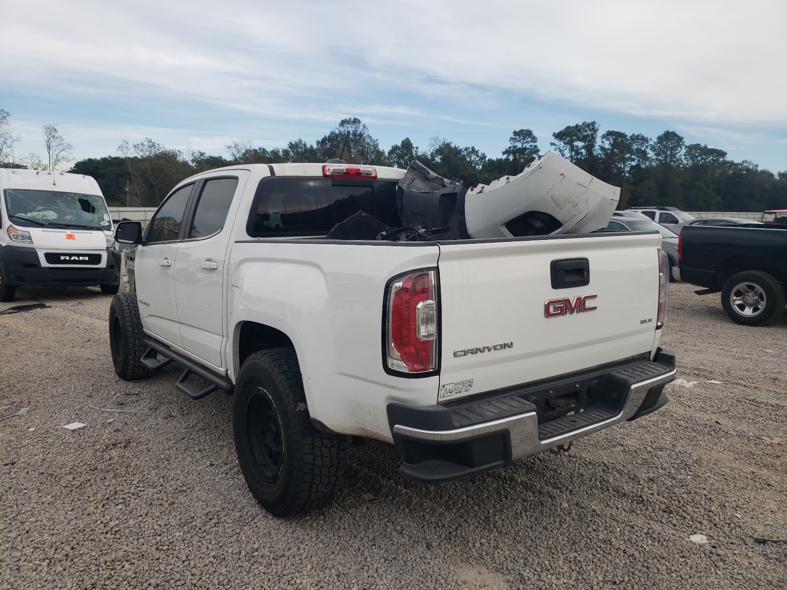 Photo 3 from auction – 2016 GMC CANYON SLE with VIN 1GTG5CEAXG1165786