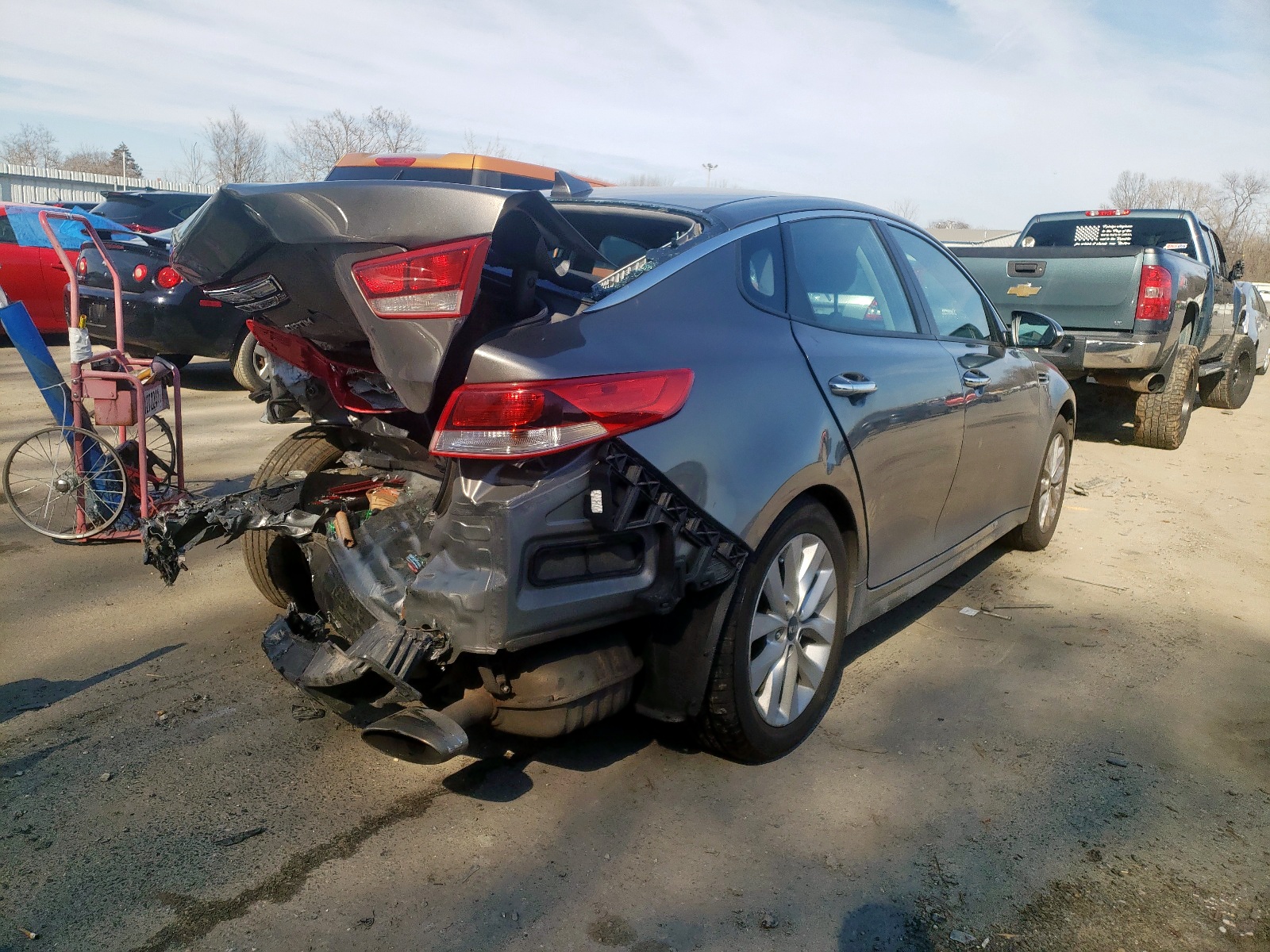 Photo 4 from auction – 2016 KIA OPTIMA LX with VIN 5XXGT4L35GG050615