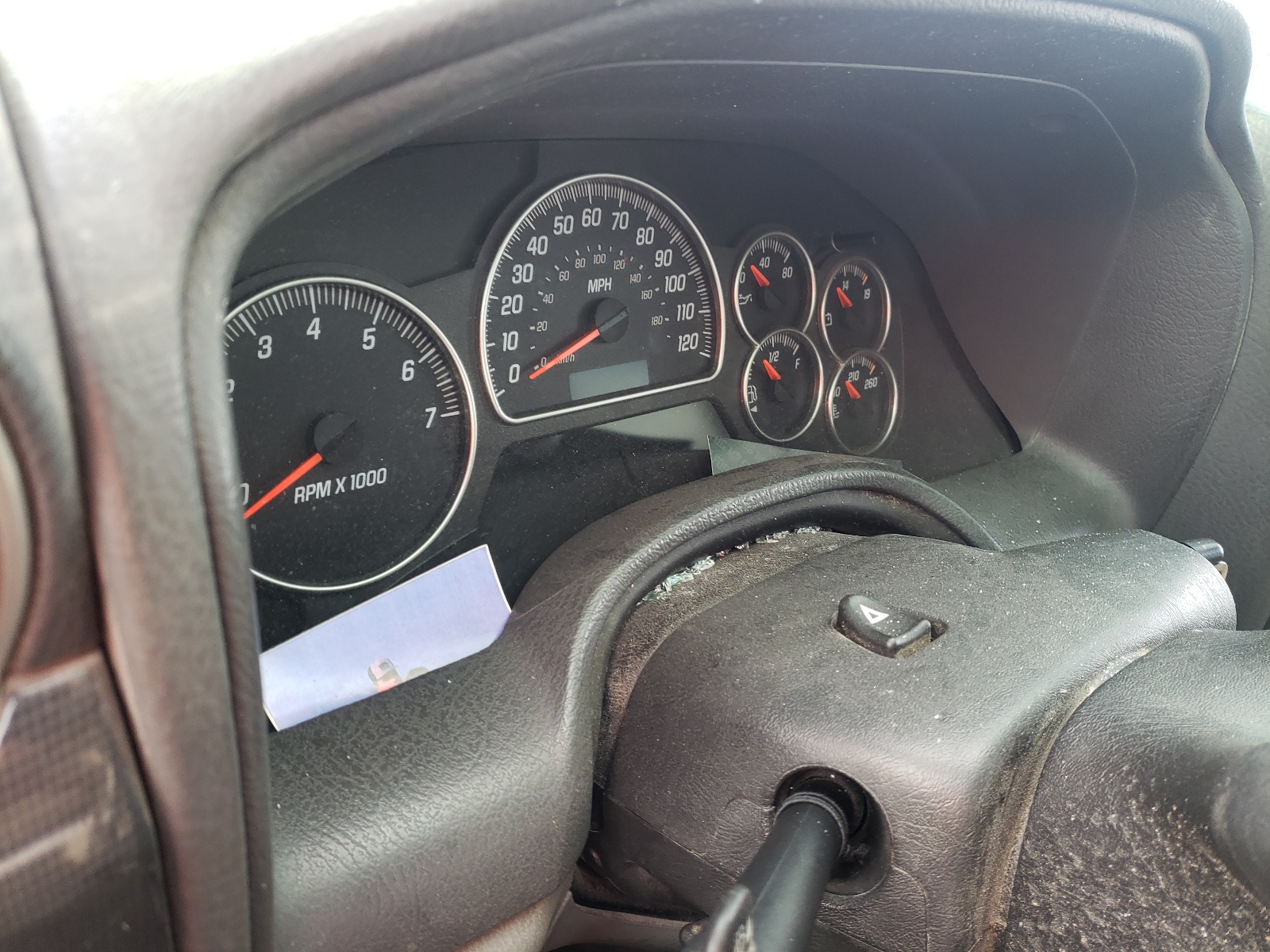 Zdjęcie 8 z aukcji – 2004 GMC ENVOY z VIN 1GKDT13SX42370432